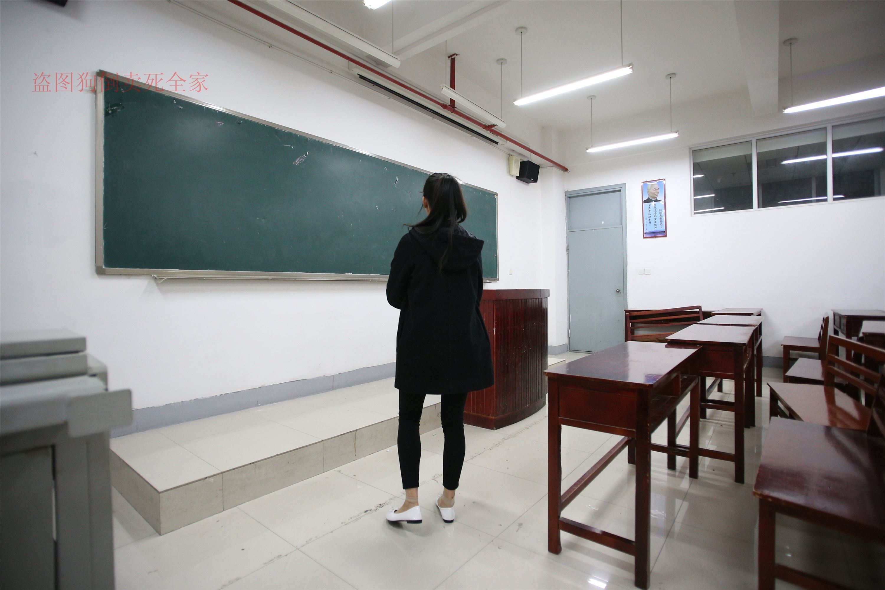 大西瓜美女图片 Z4-3 短si+luo足 324P3