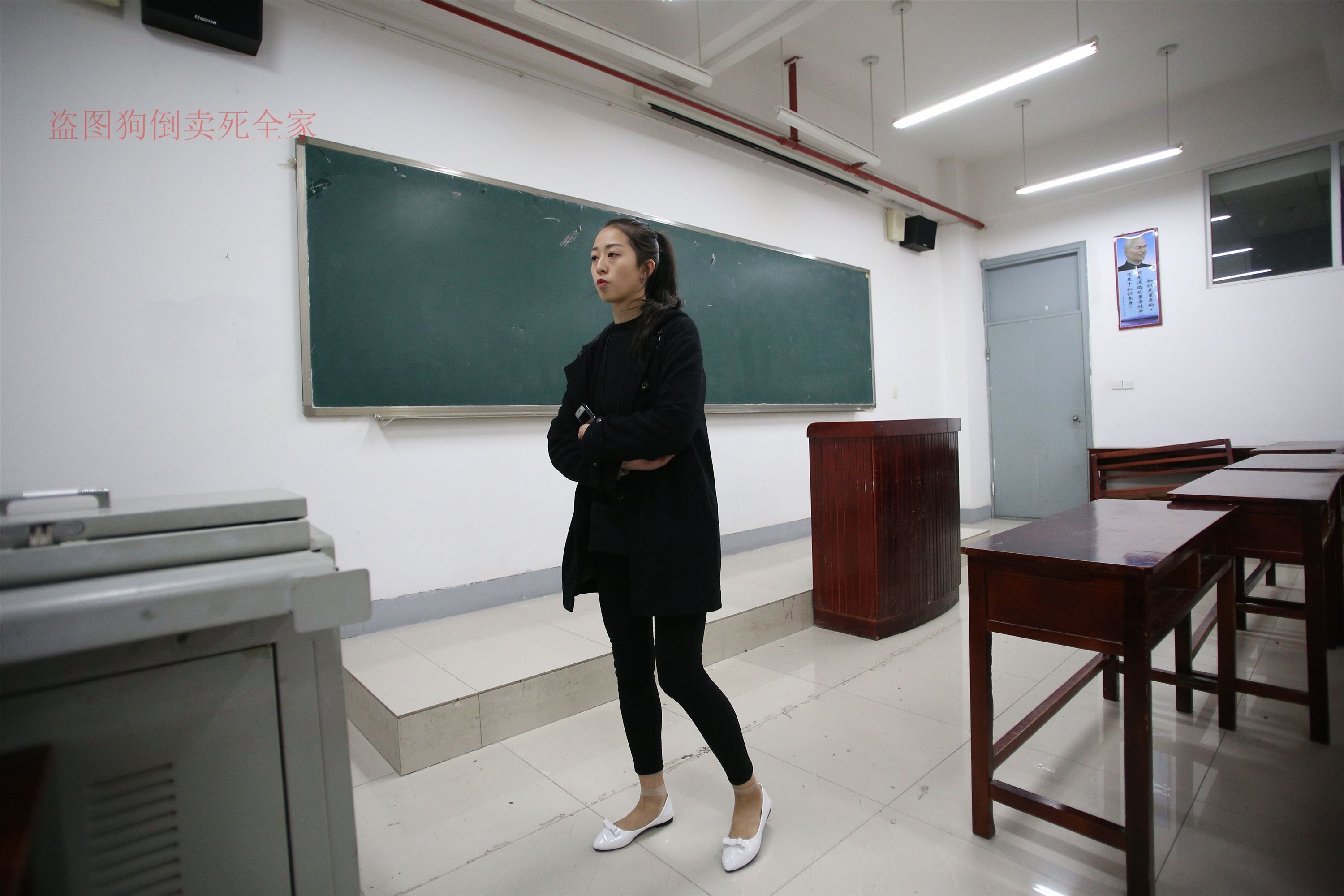 大西瓜美女图片 Z4-3 短si+luo足 324P3