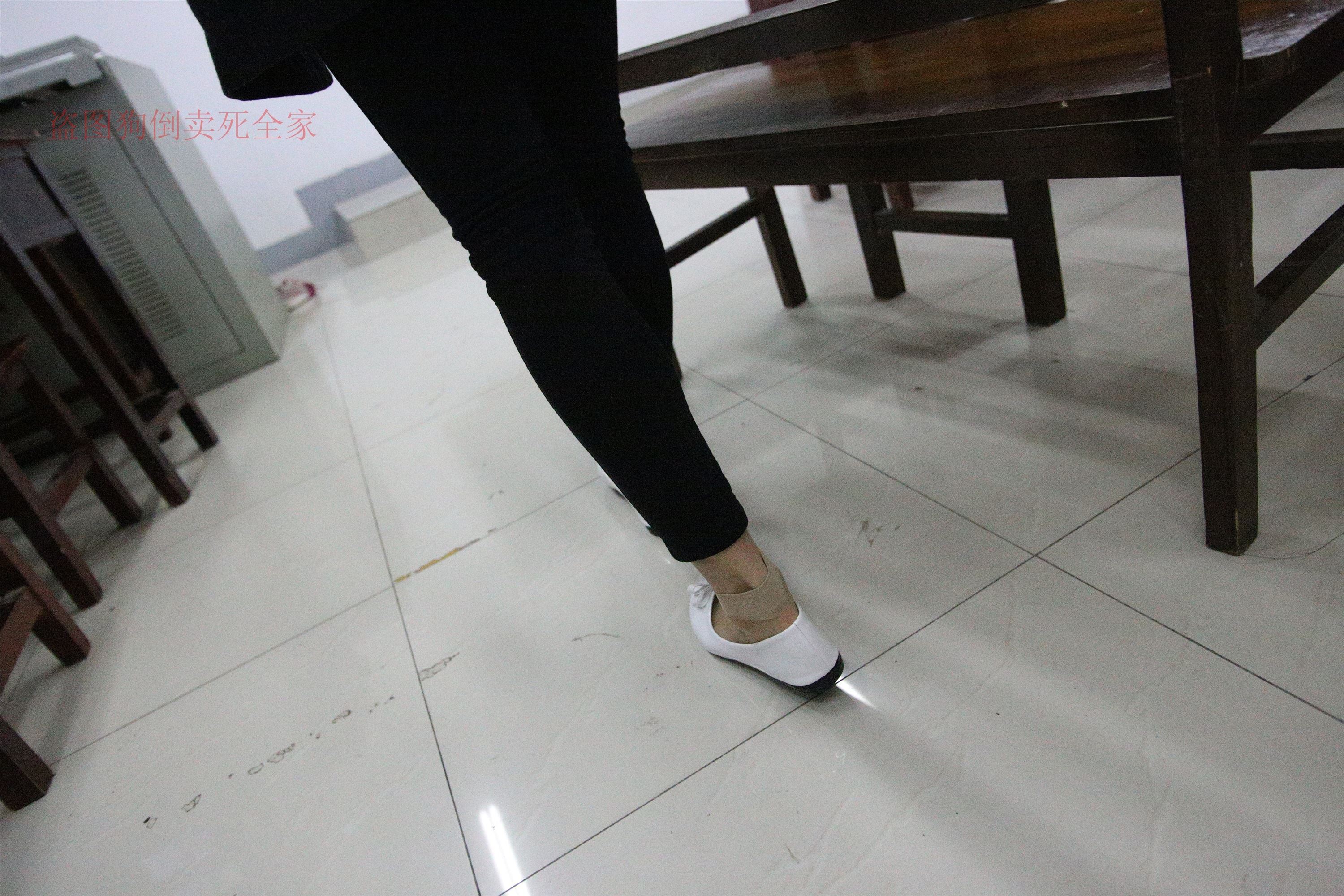 大西瓜美女图片 Z4-3 短si+luo足 324P3