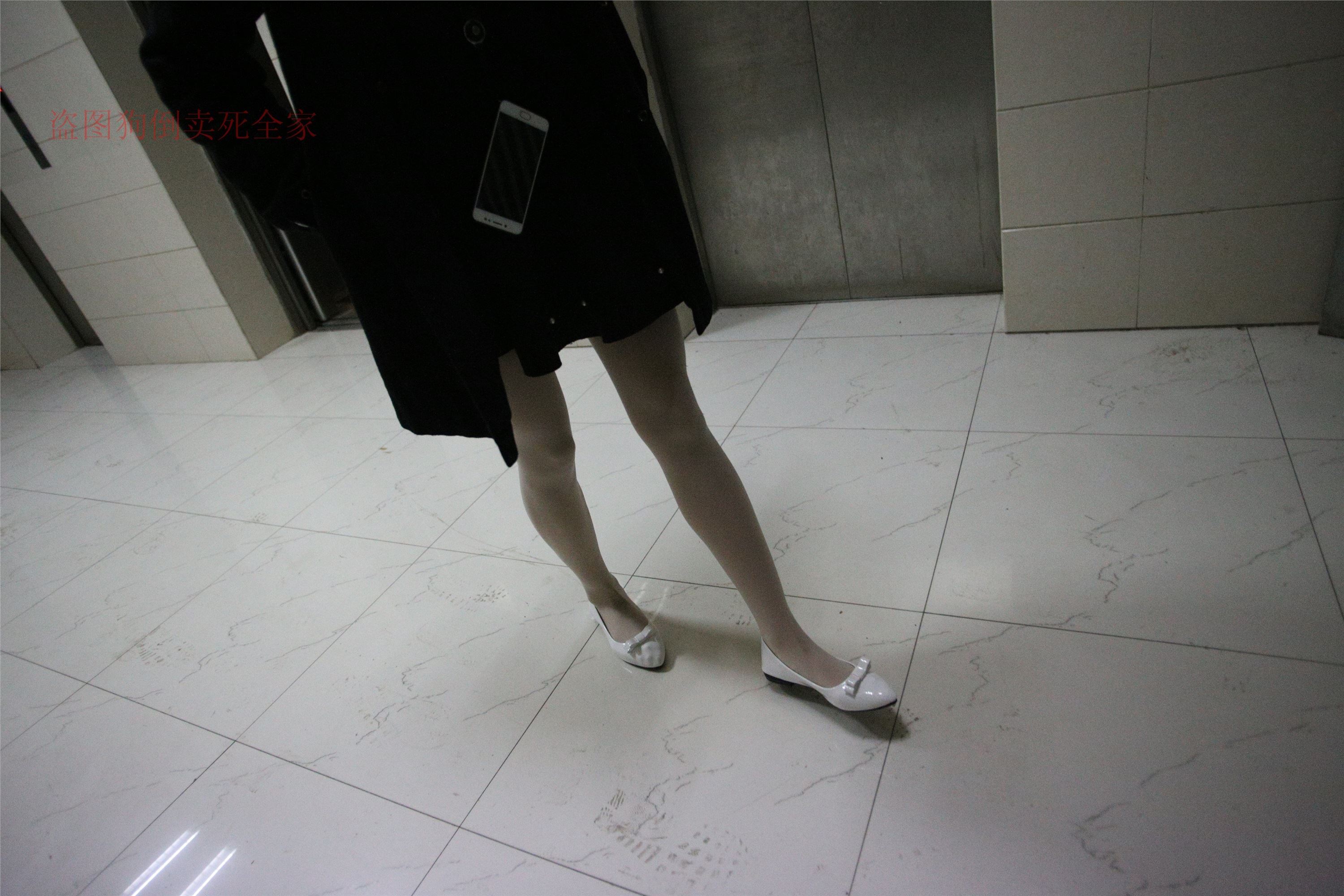 大西瓜美女图片 Z4-4 教室电梯白袜 336p1