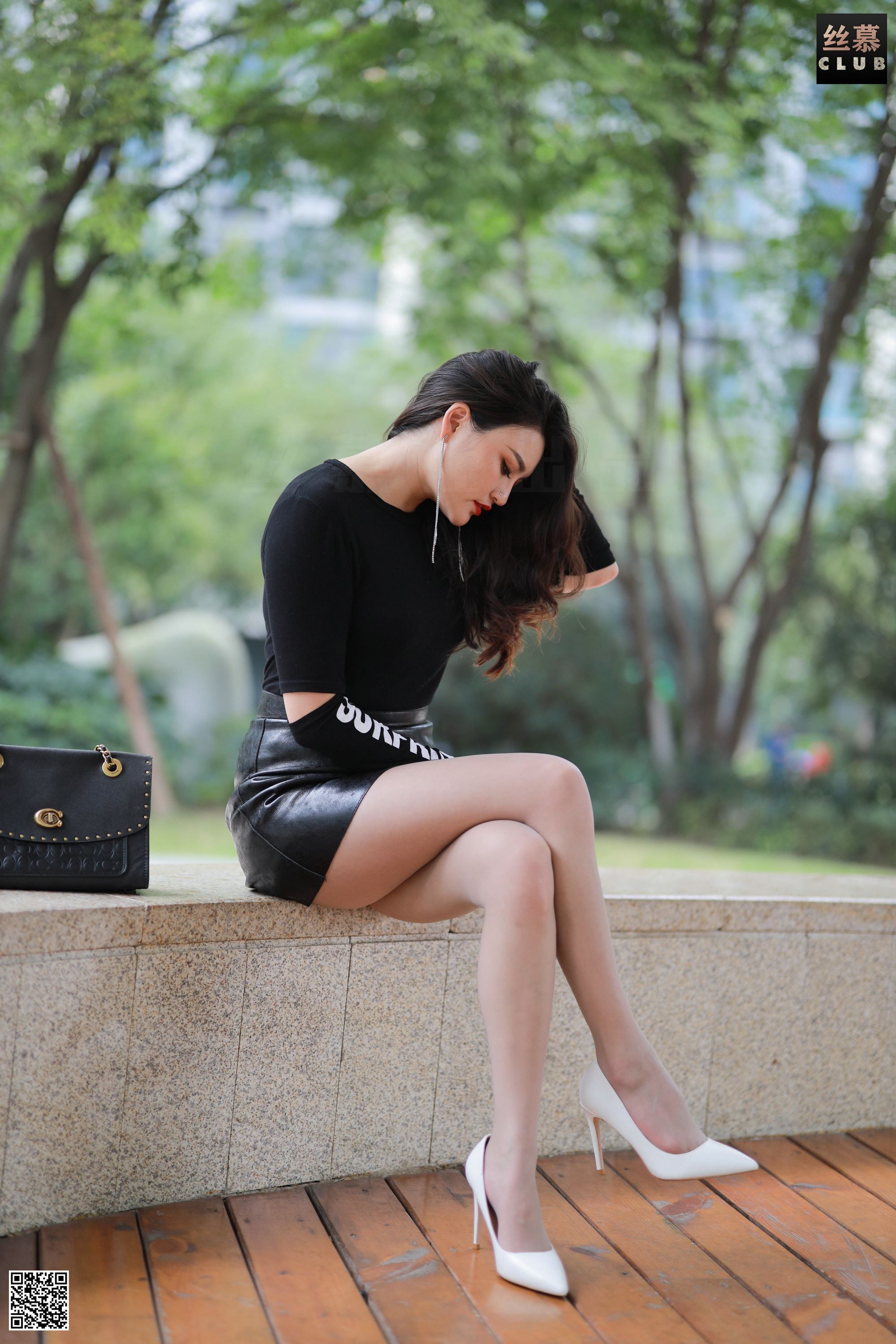 丝慕写真 特写集05 花姐 – 最强の美脚