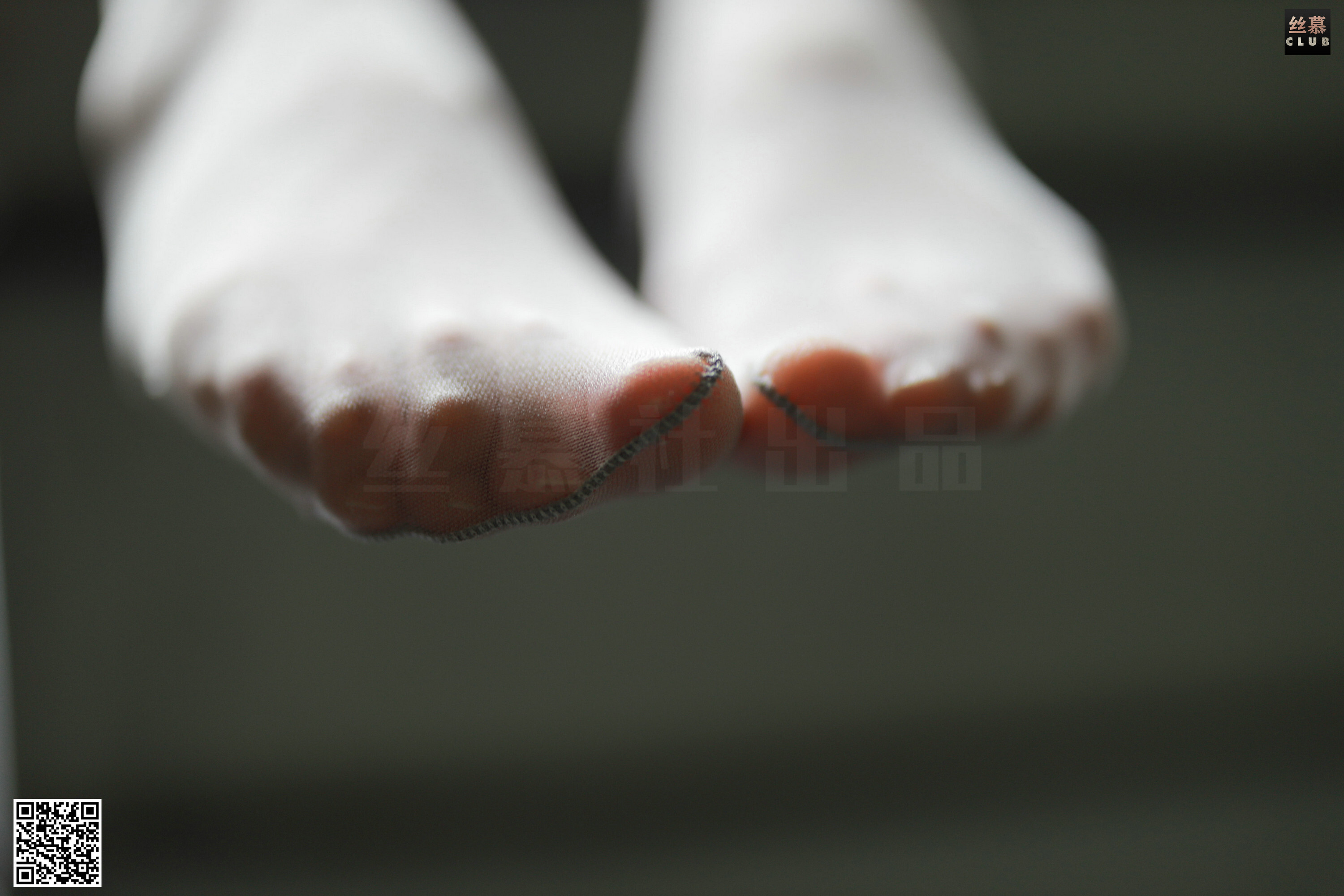 丝慕写真 特写集05 花姐 – 最强の美脚