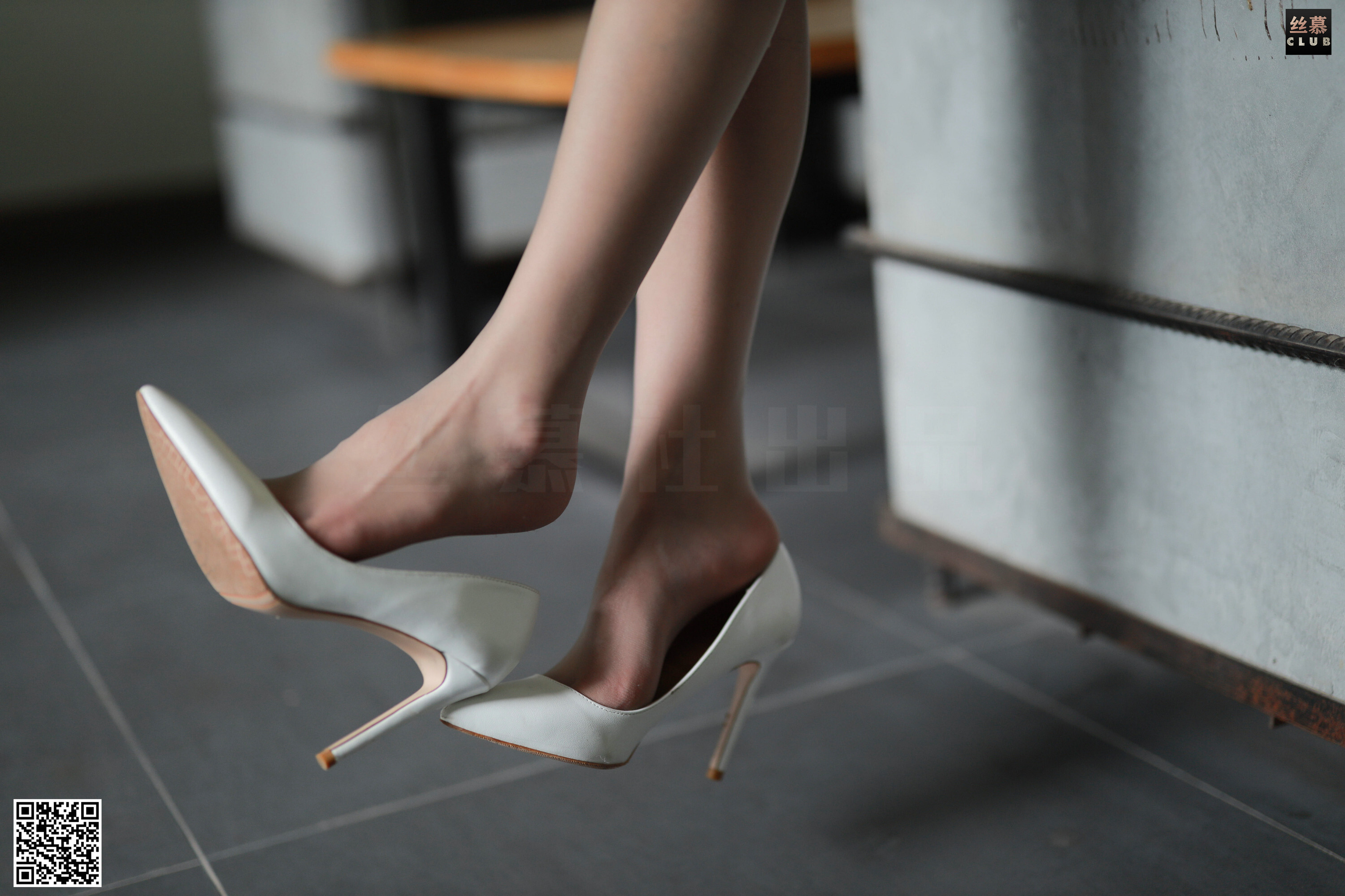 丝慕写真 特写集05 花姐 – 最强の美脚