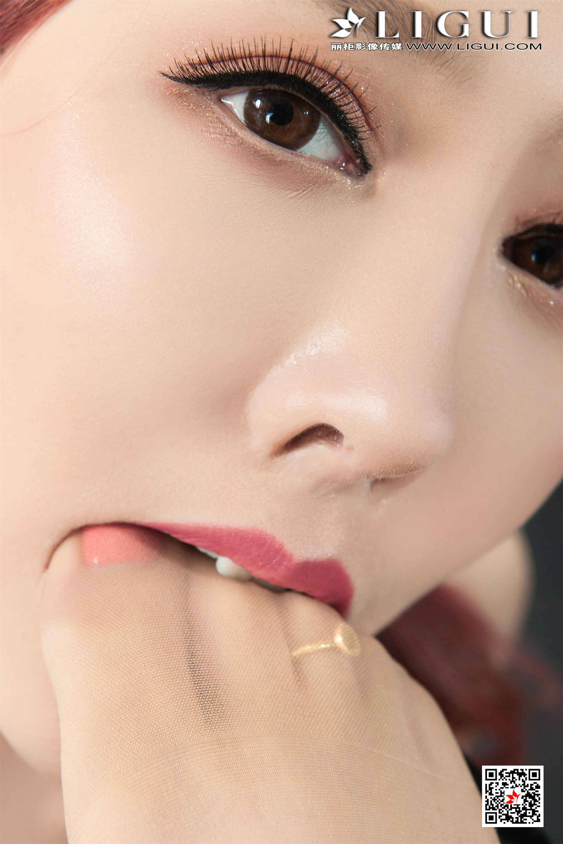 Ligui丽柜  2019.10.25 兔子甜甜《双生花》