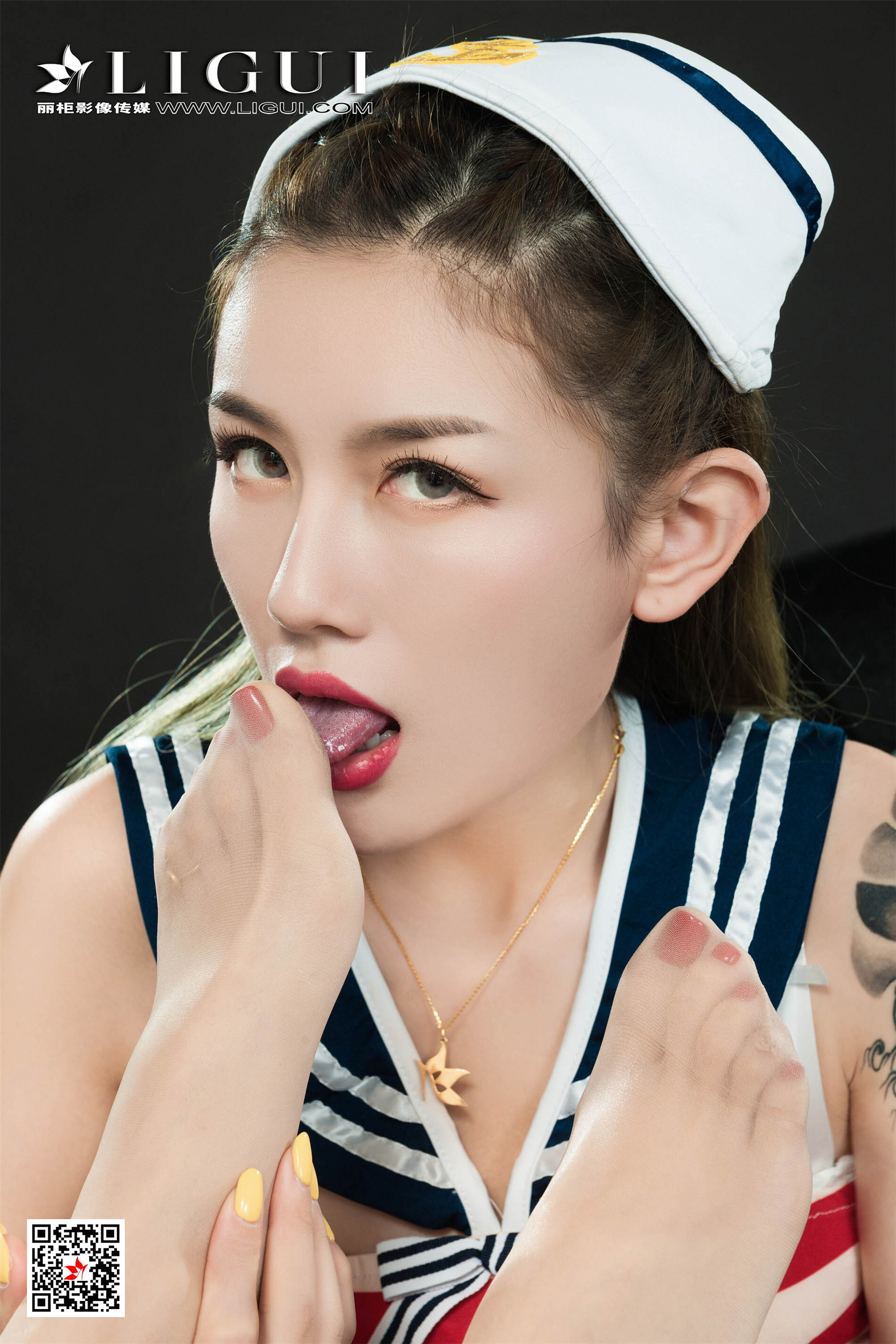 Ligui丽柜  2019.10.25 兔子甜甜《双生花》