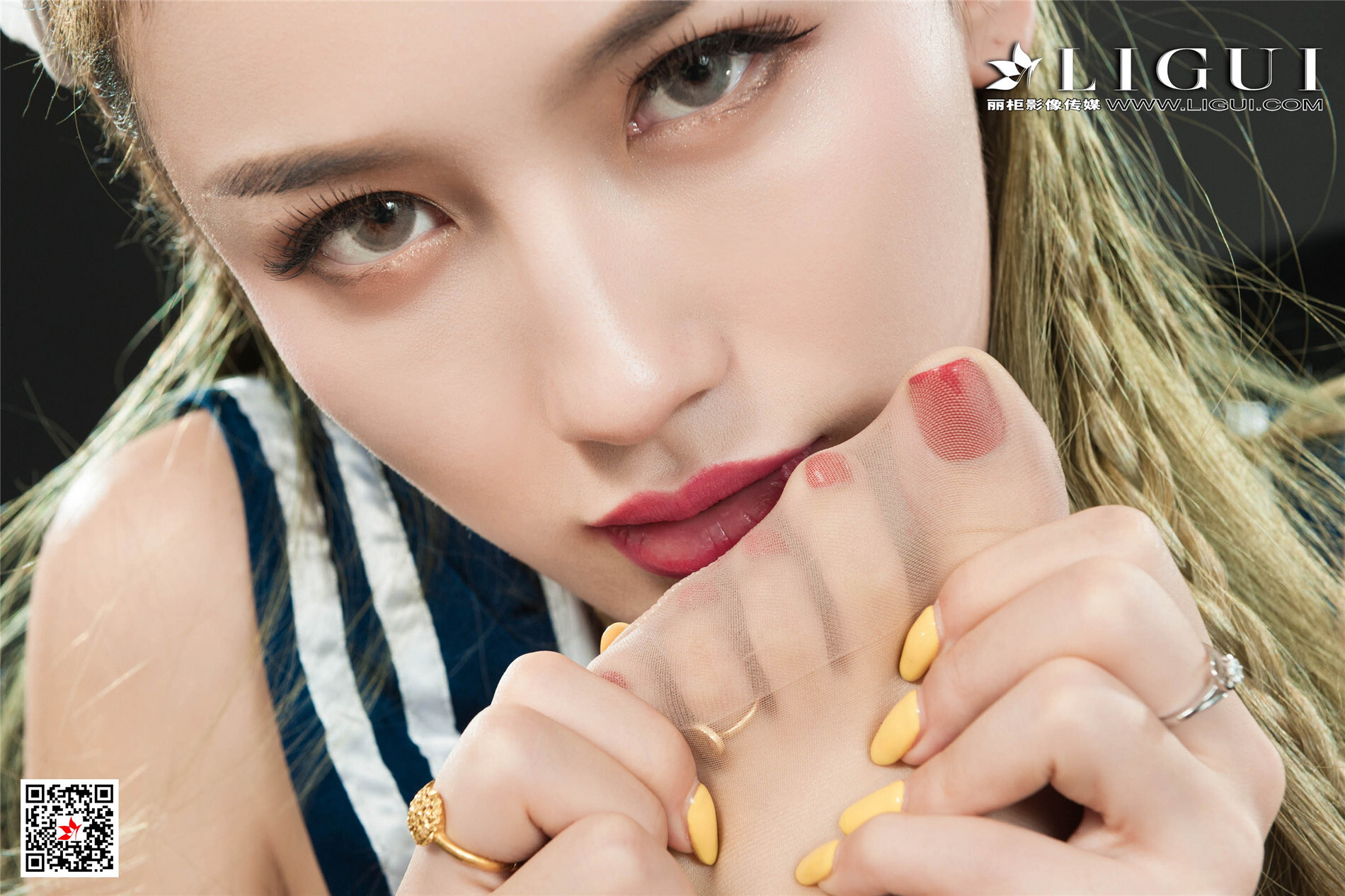 Ligui丽柜  2019.10.25 兔子甜甜《双生花》