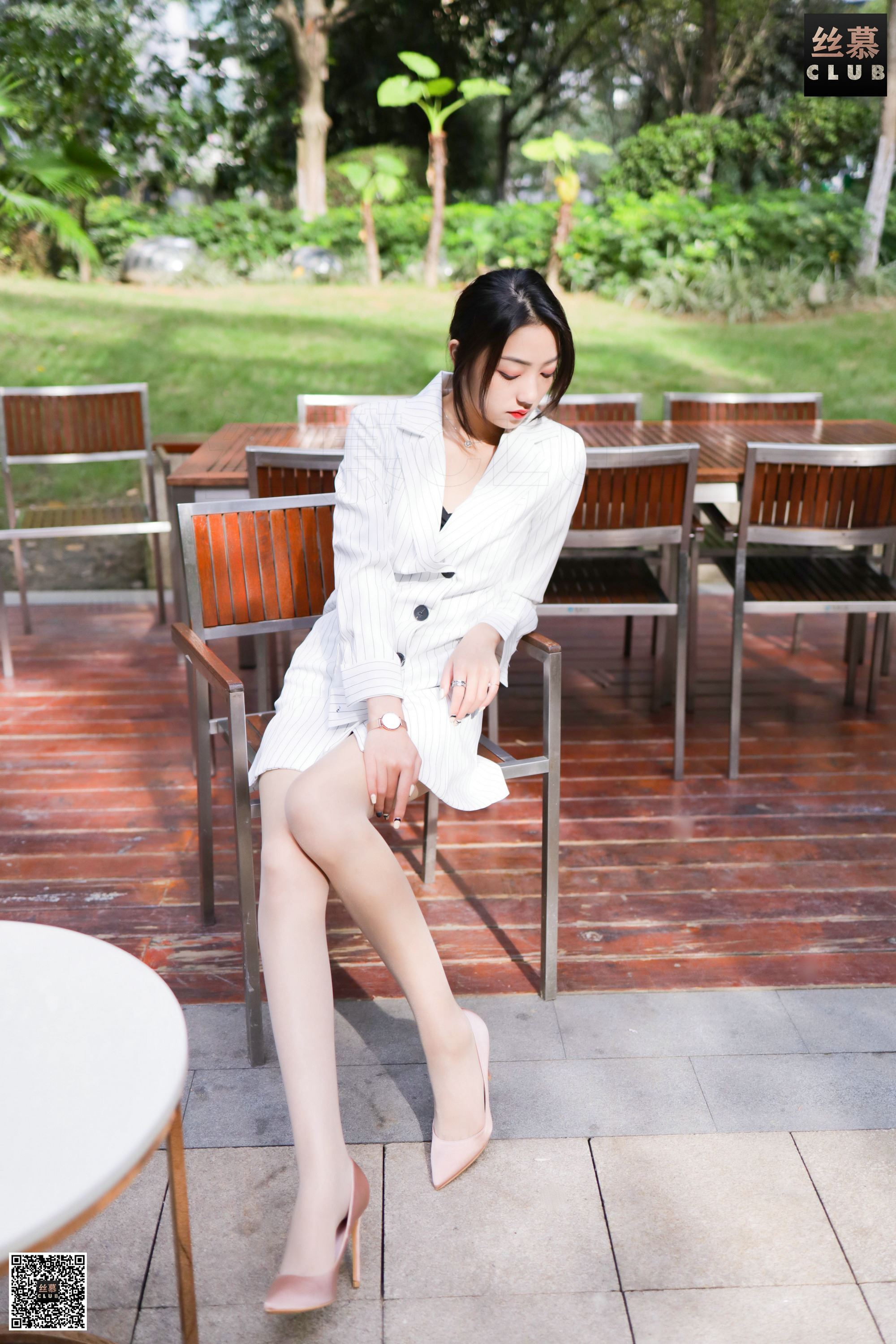 丝慕写真 SM104 粉嫩 – 诗晴