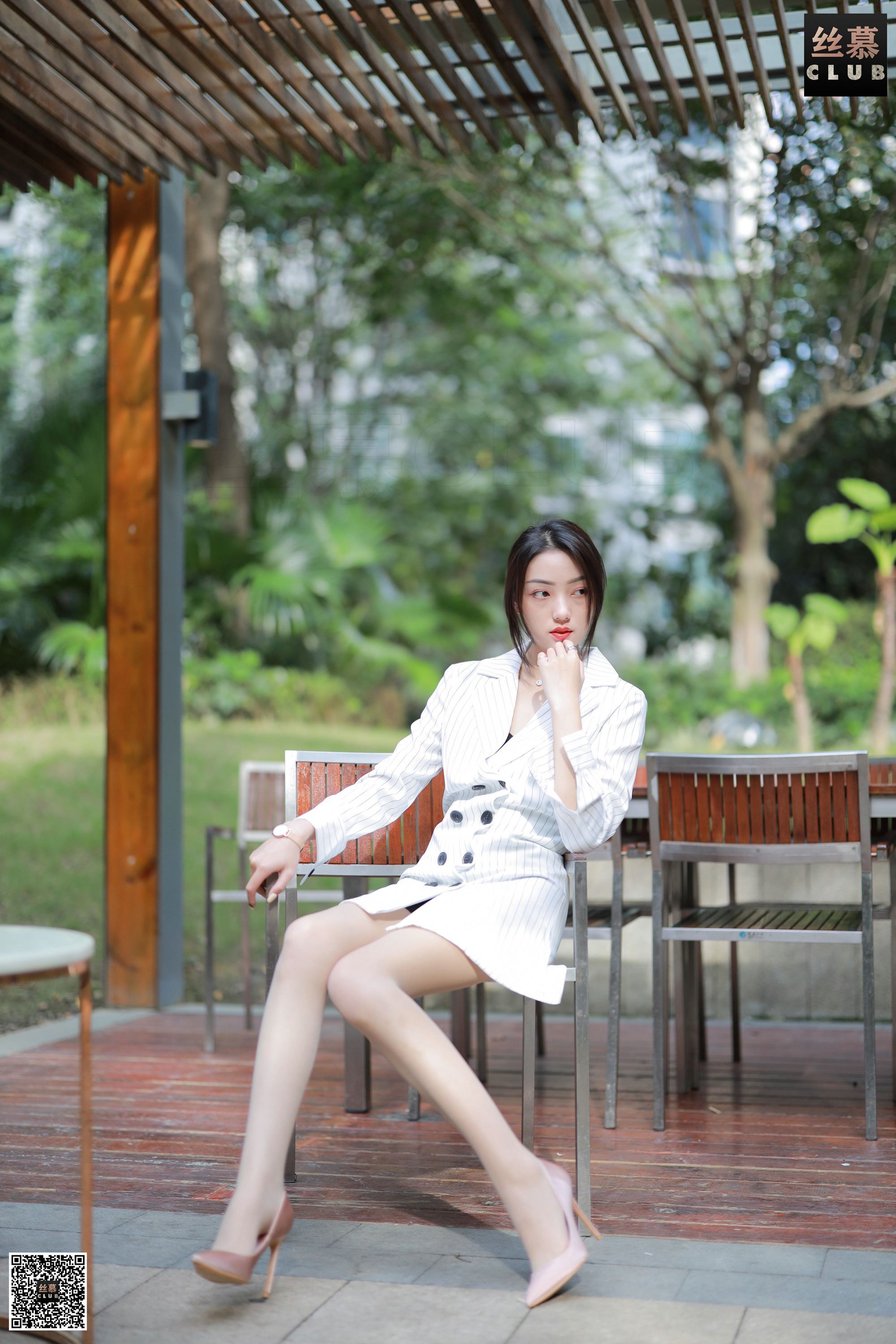 丝慕写真 SM104 粉嫩 – 诗晴