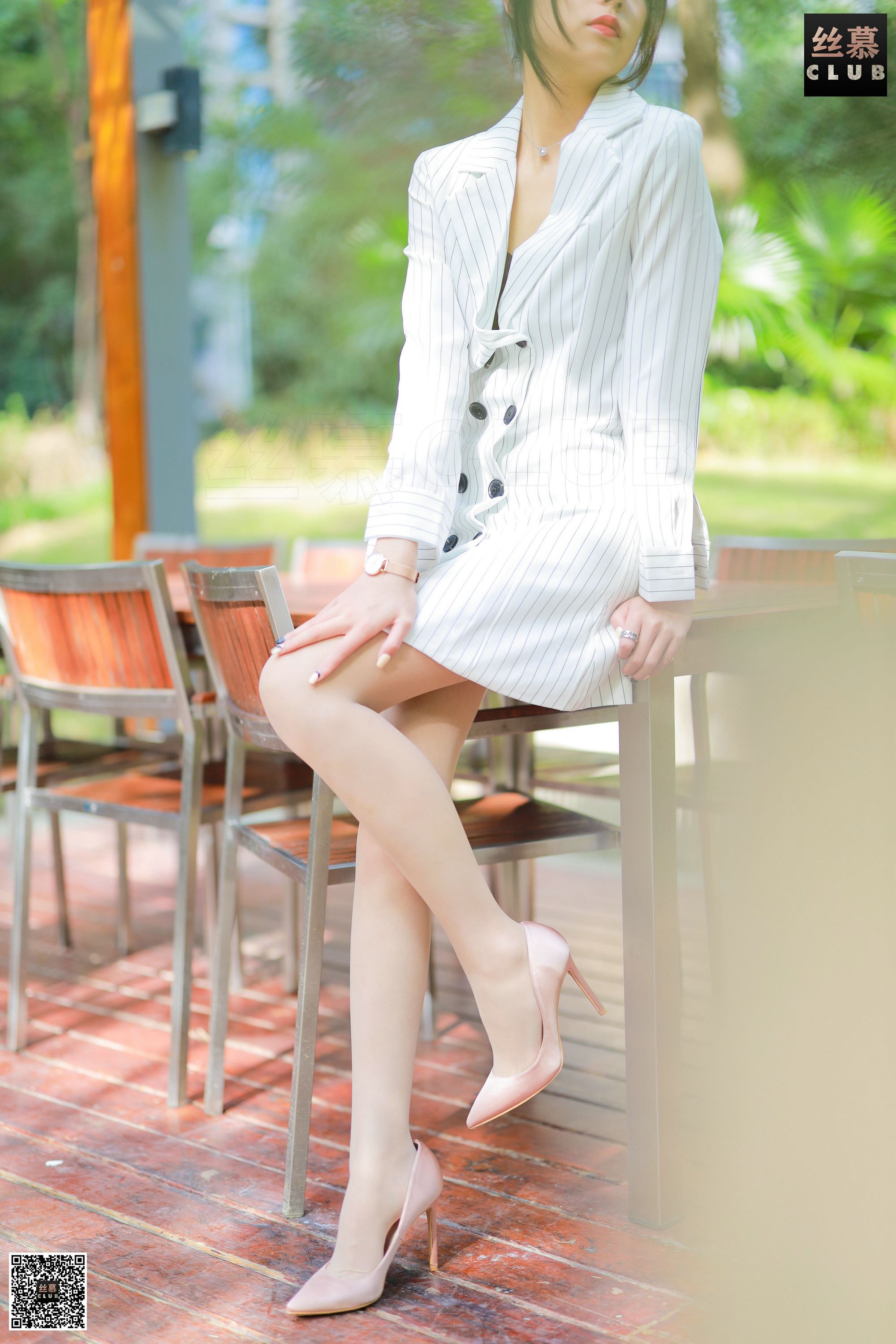 丝慕写真 SM104 粉嫩 – 诗晴