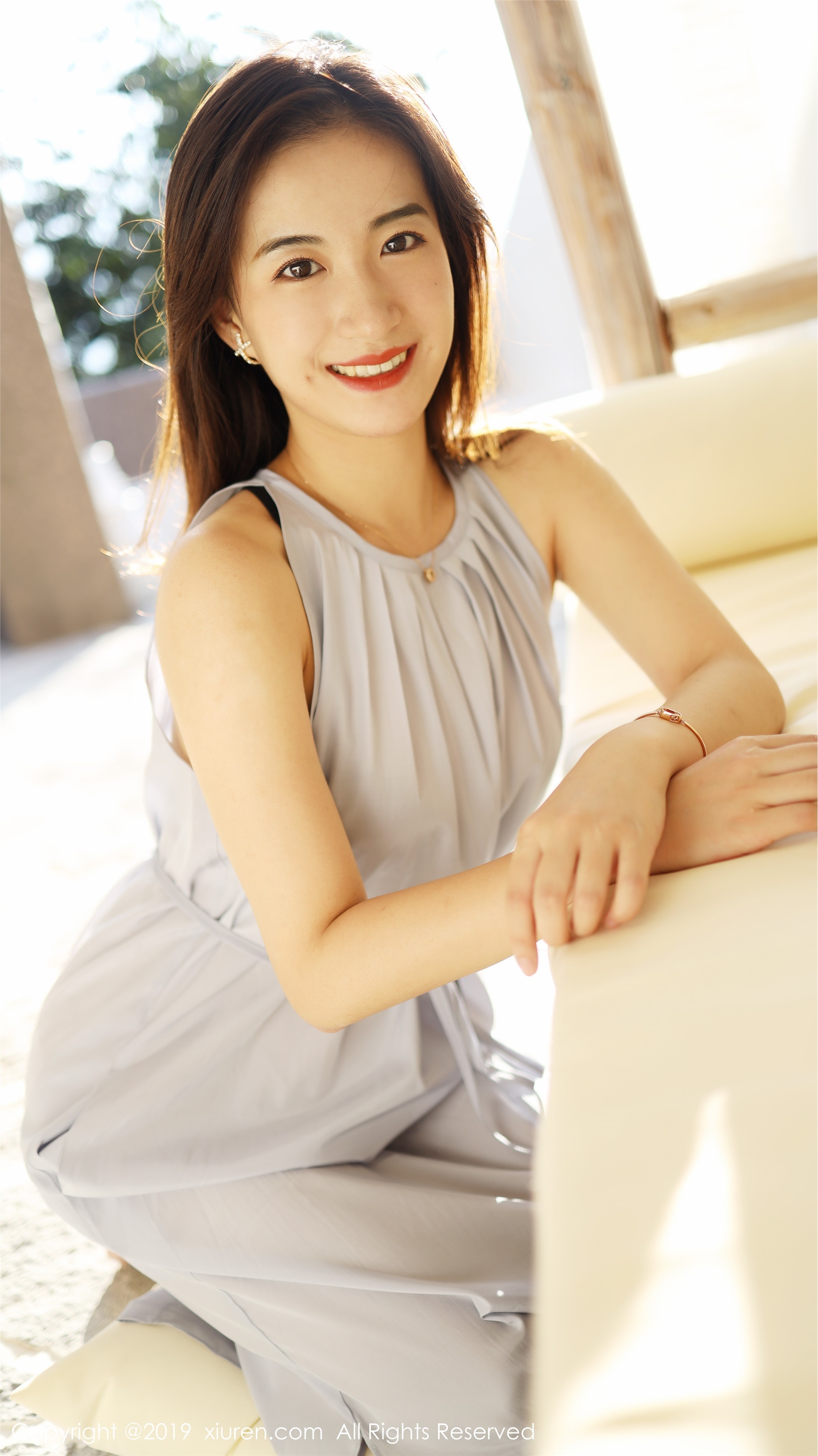 XIUREN秀人网2019.09.02 No.1660 艺儿拿铁