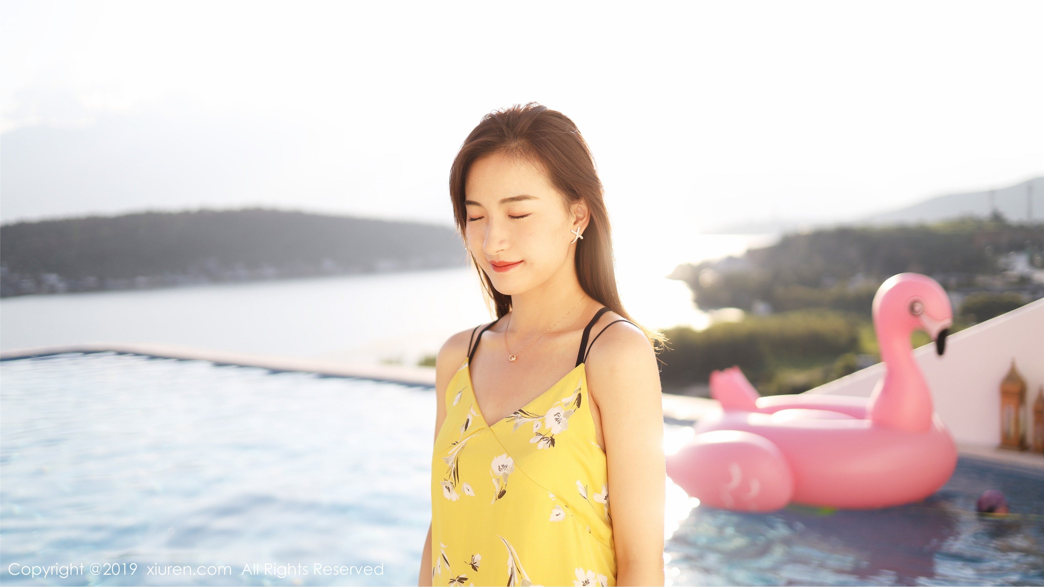 XIUREN秀人网2019.09.02 No.1660 艺儿拿铁