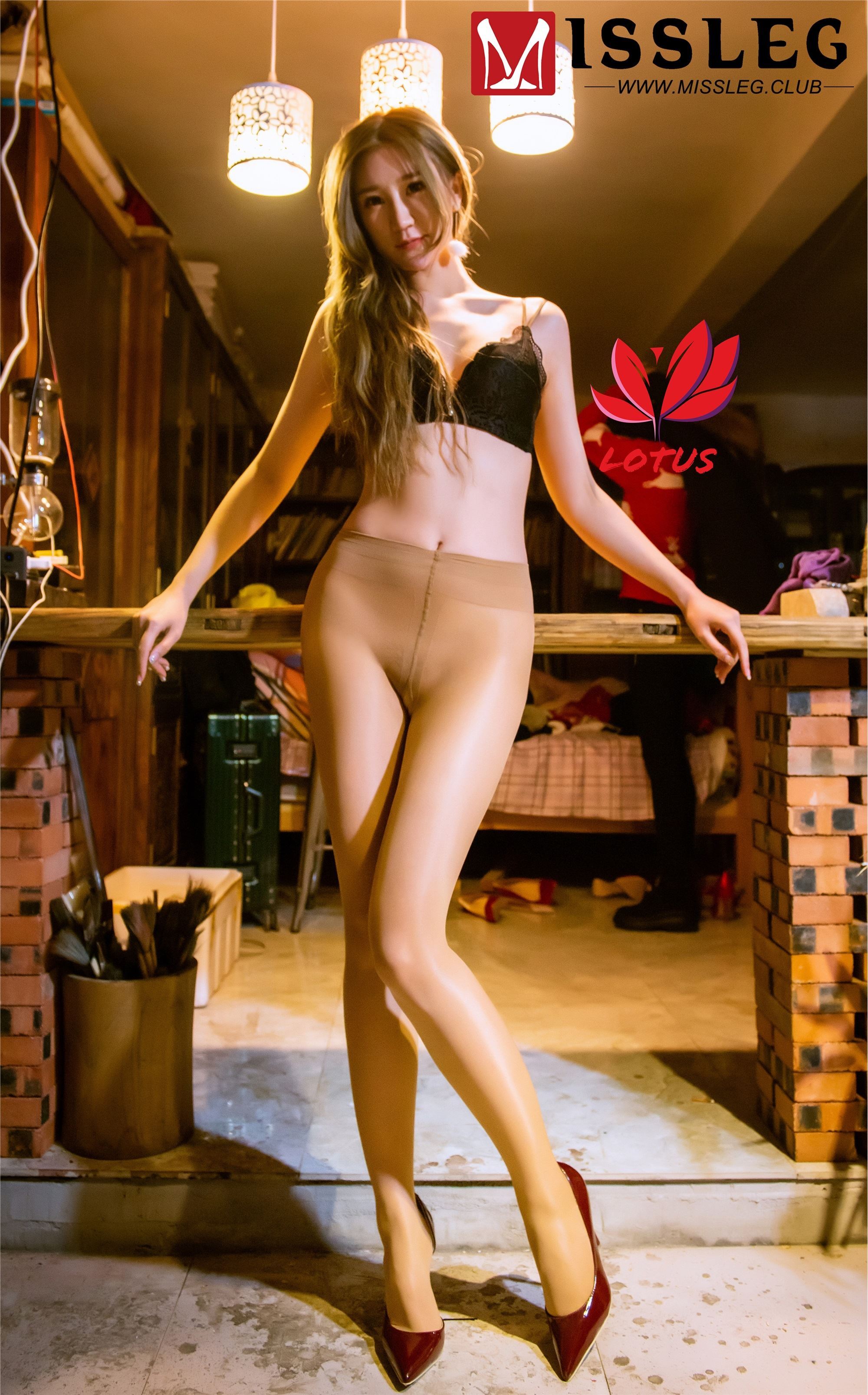 MISSLEG蜜丝 蜜丝钻石室内M系列 2019.02.10 NO.005 画院新年单人-玄子