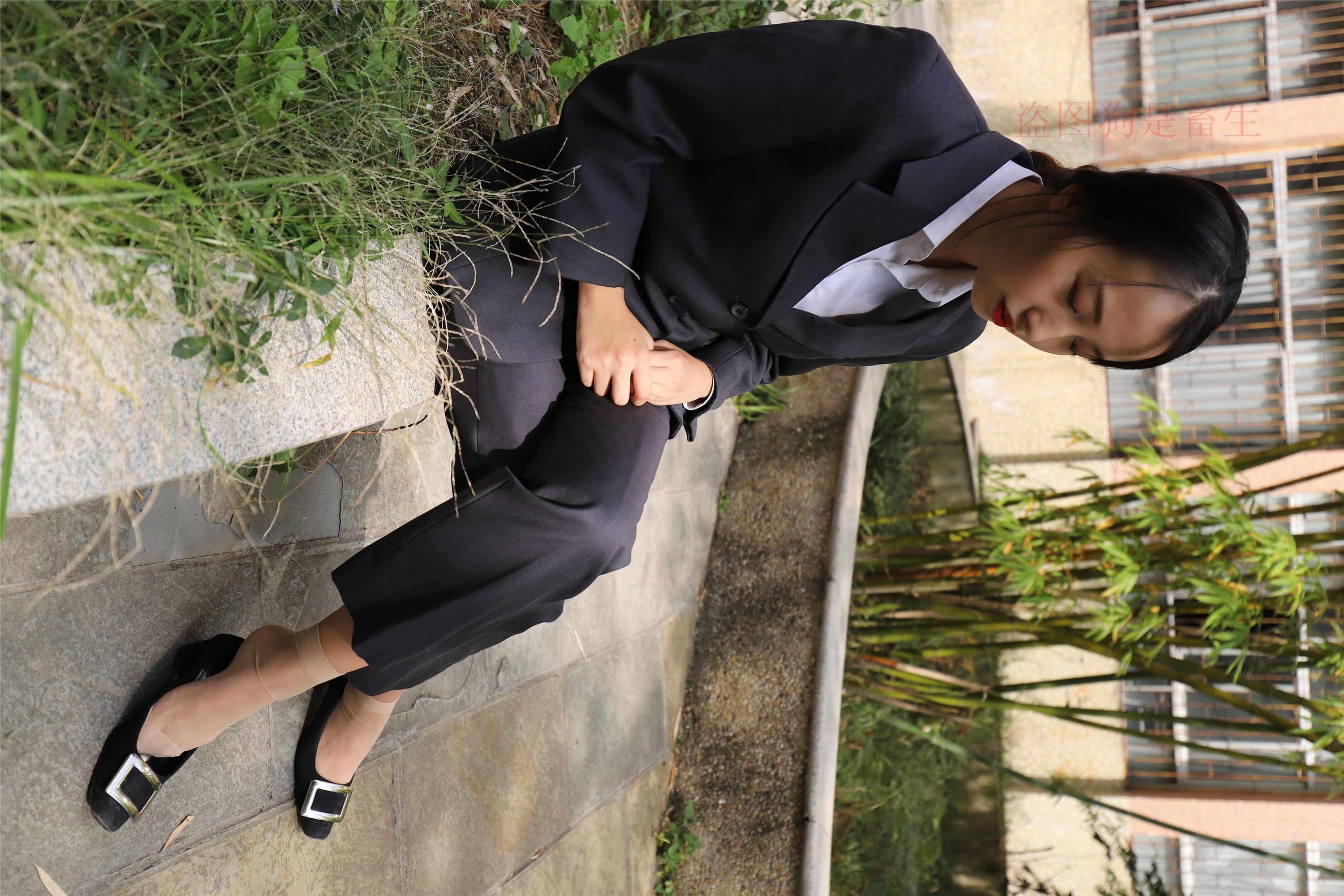 大西瓜美女图片 Z5-1 制服短si 435p1