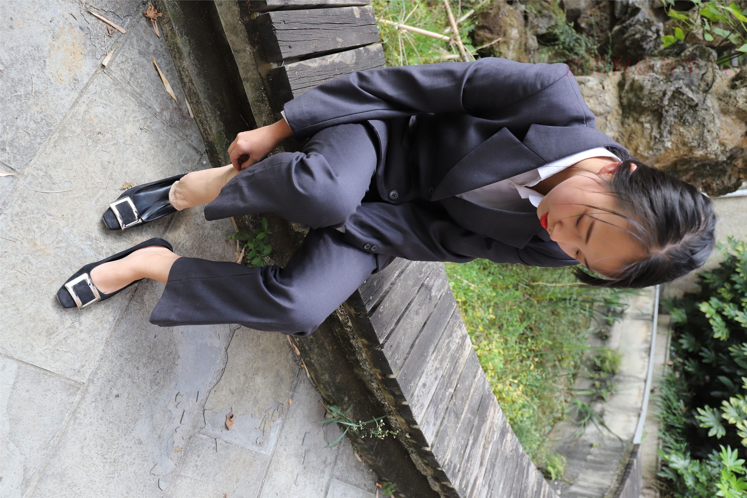 大西瓜美女图片 Z5-1 制服短si 435p1