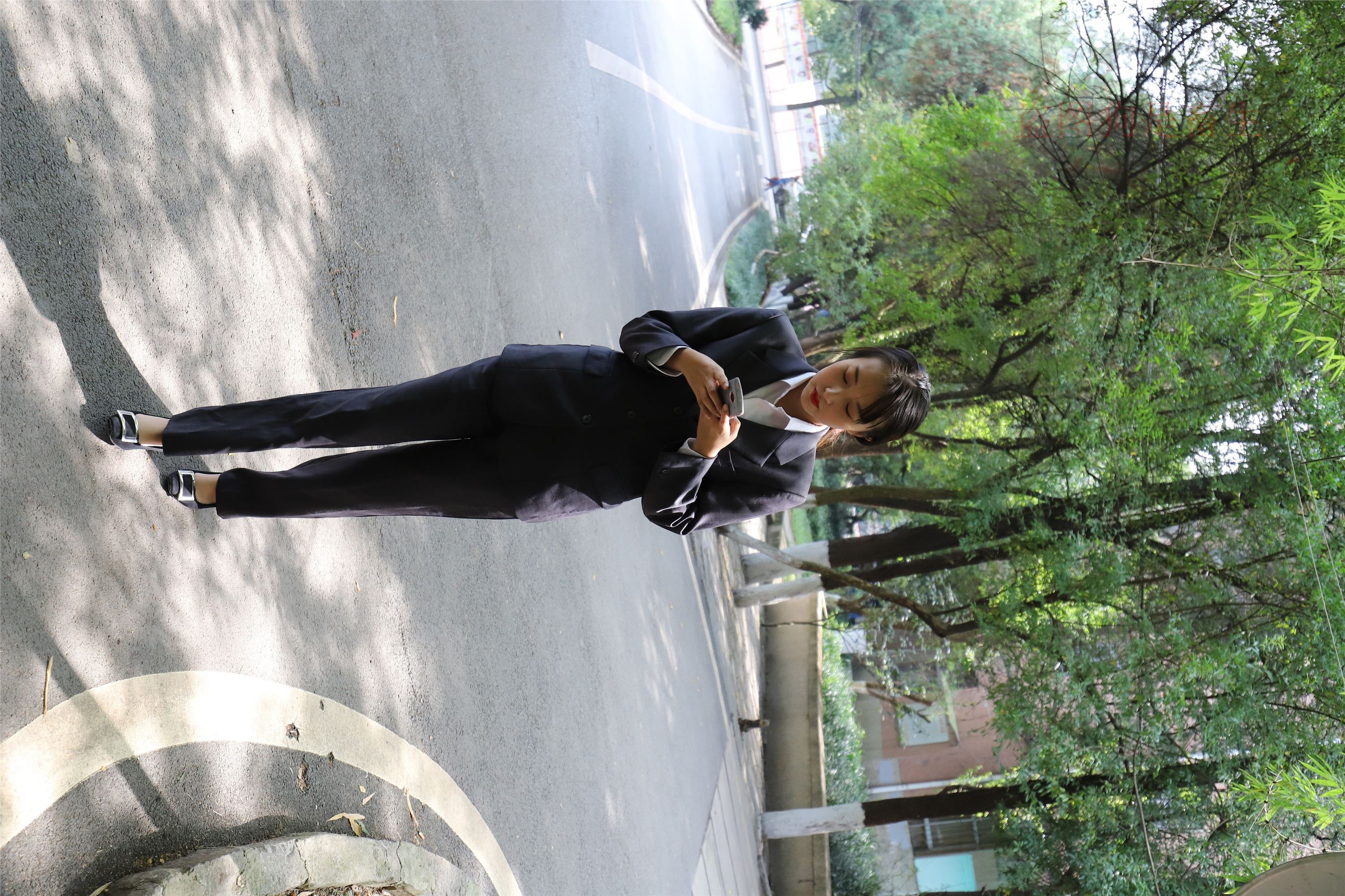 大西瓜美女图片 Z5-1 制服短si 435p1