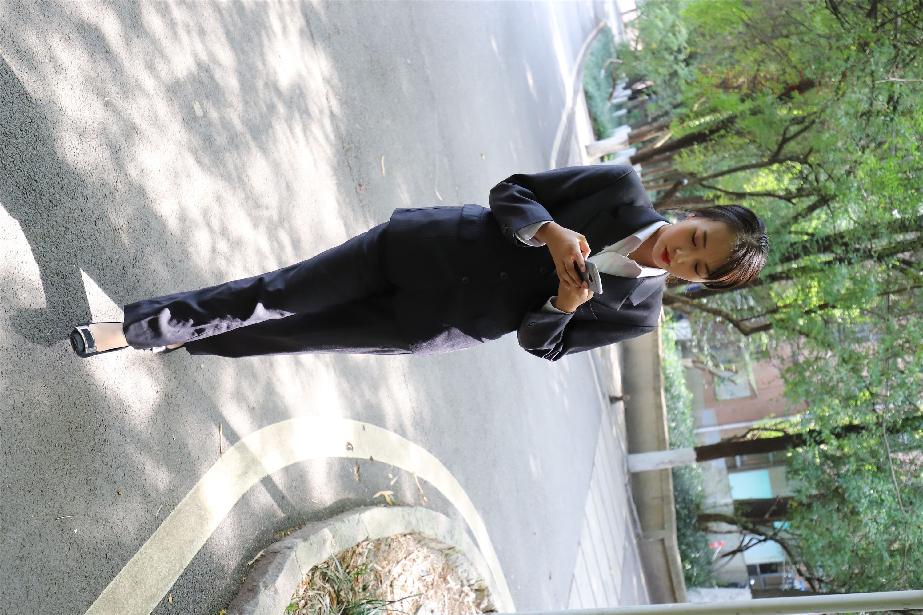 大西瓜美女图片 Z5-1 制服短si 435p1