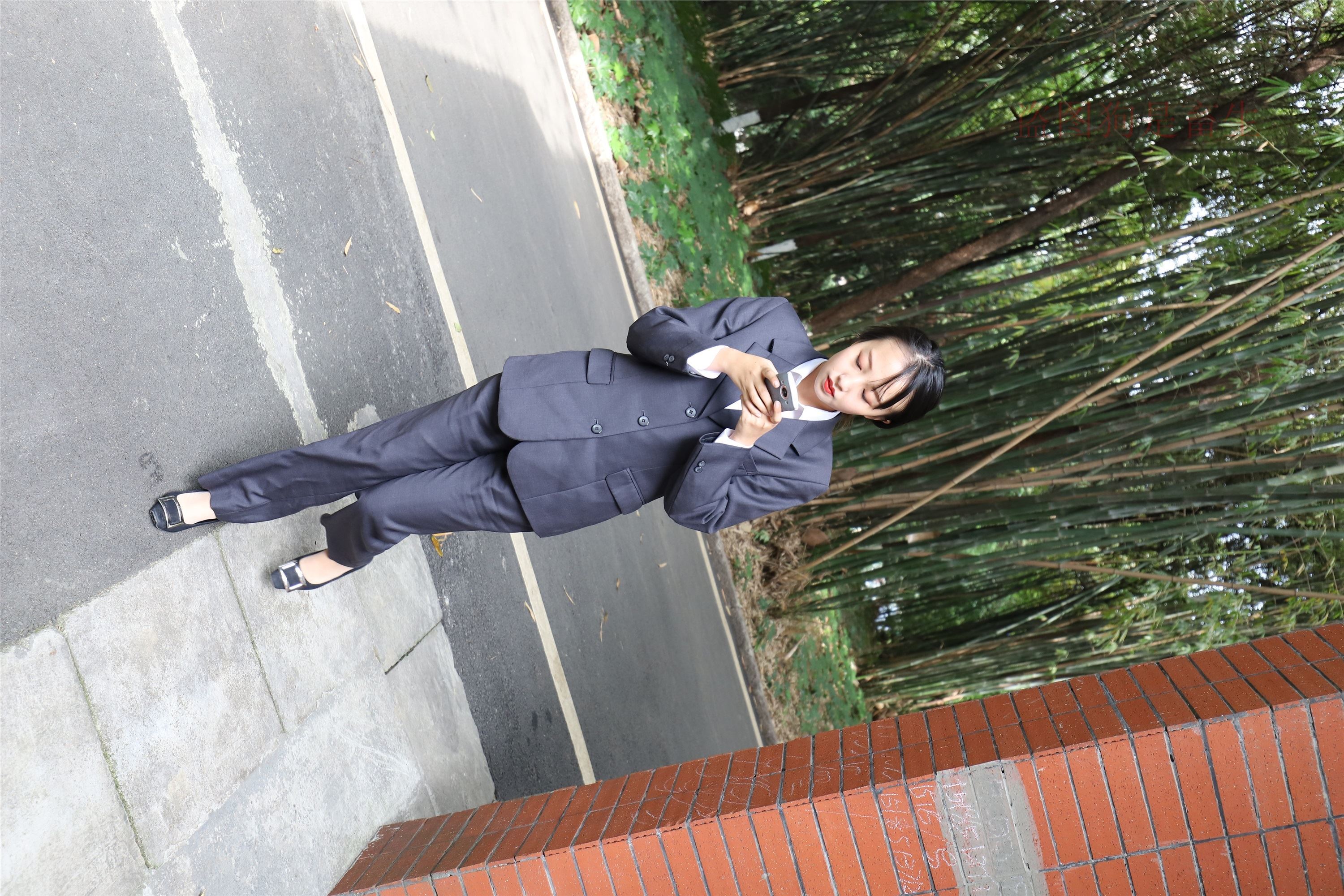 大西瓜美女图片 Z5-1 制服短si 435p1