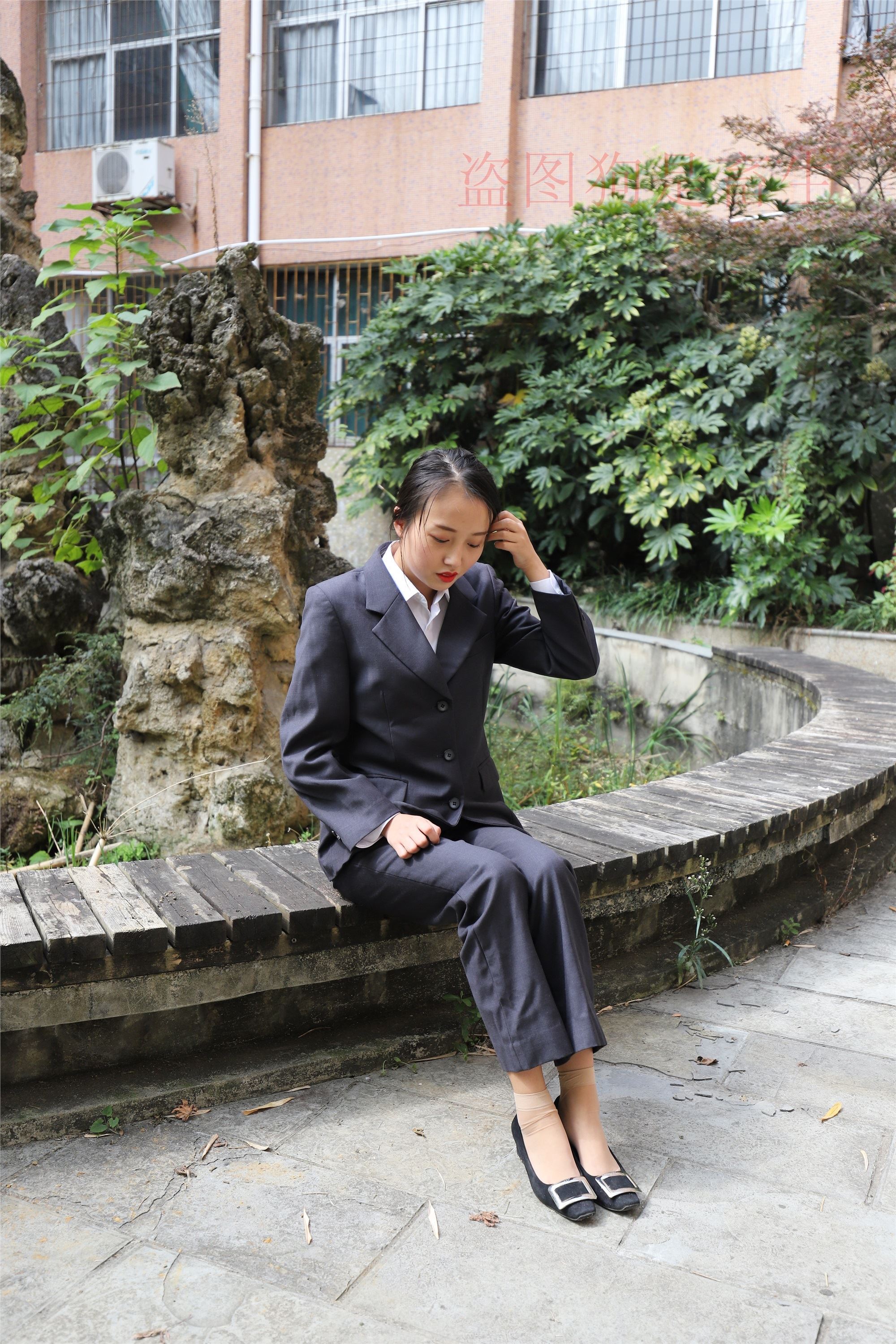 大西瓜美女图片 Z5-1 制服短si 435p1