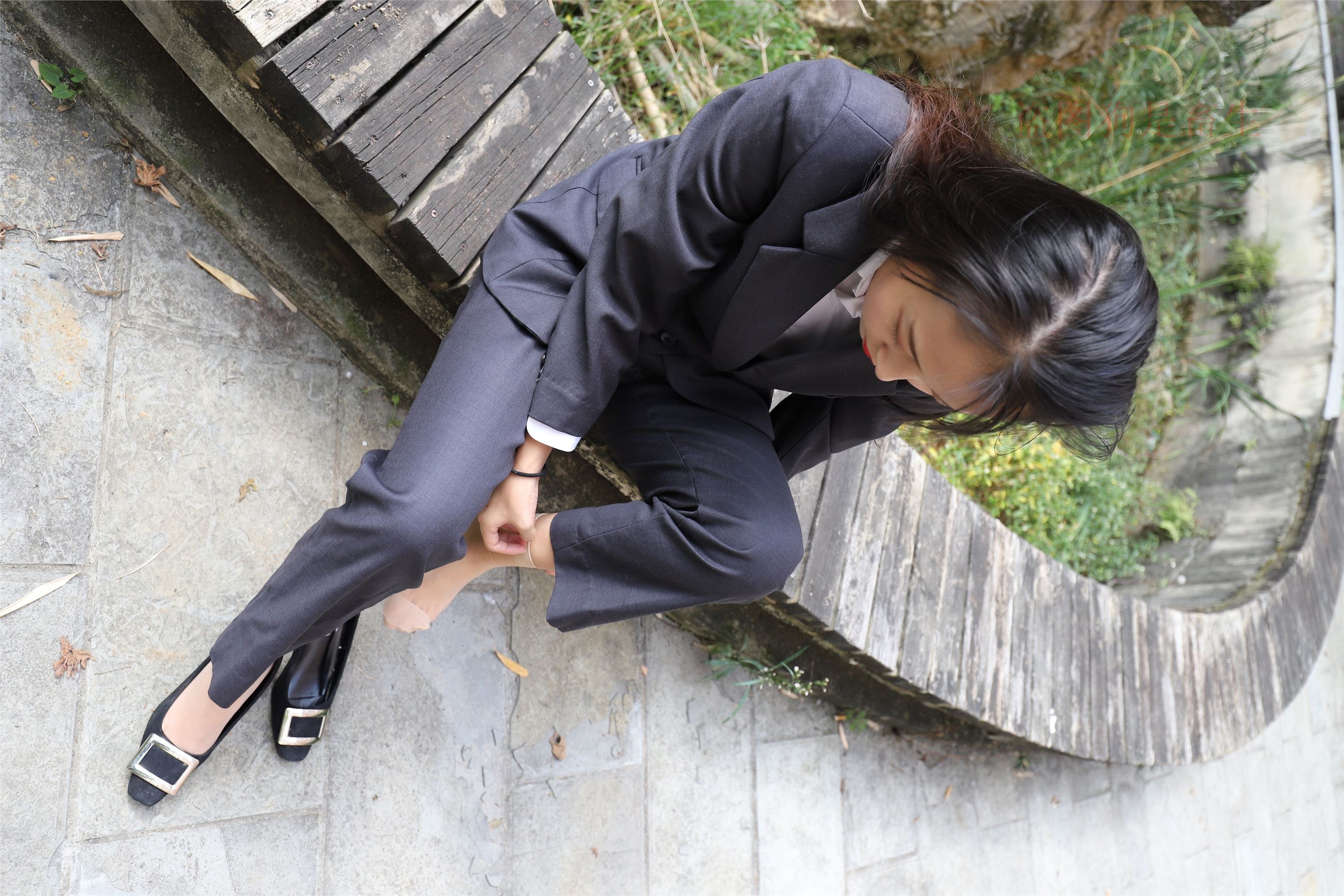 大西瓜美女图片 Z5-1 制服短si 435p1