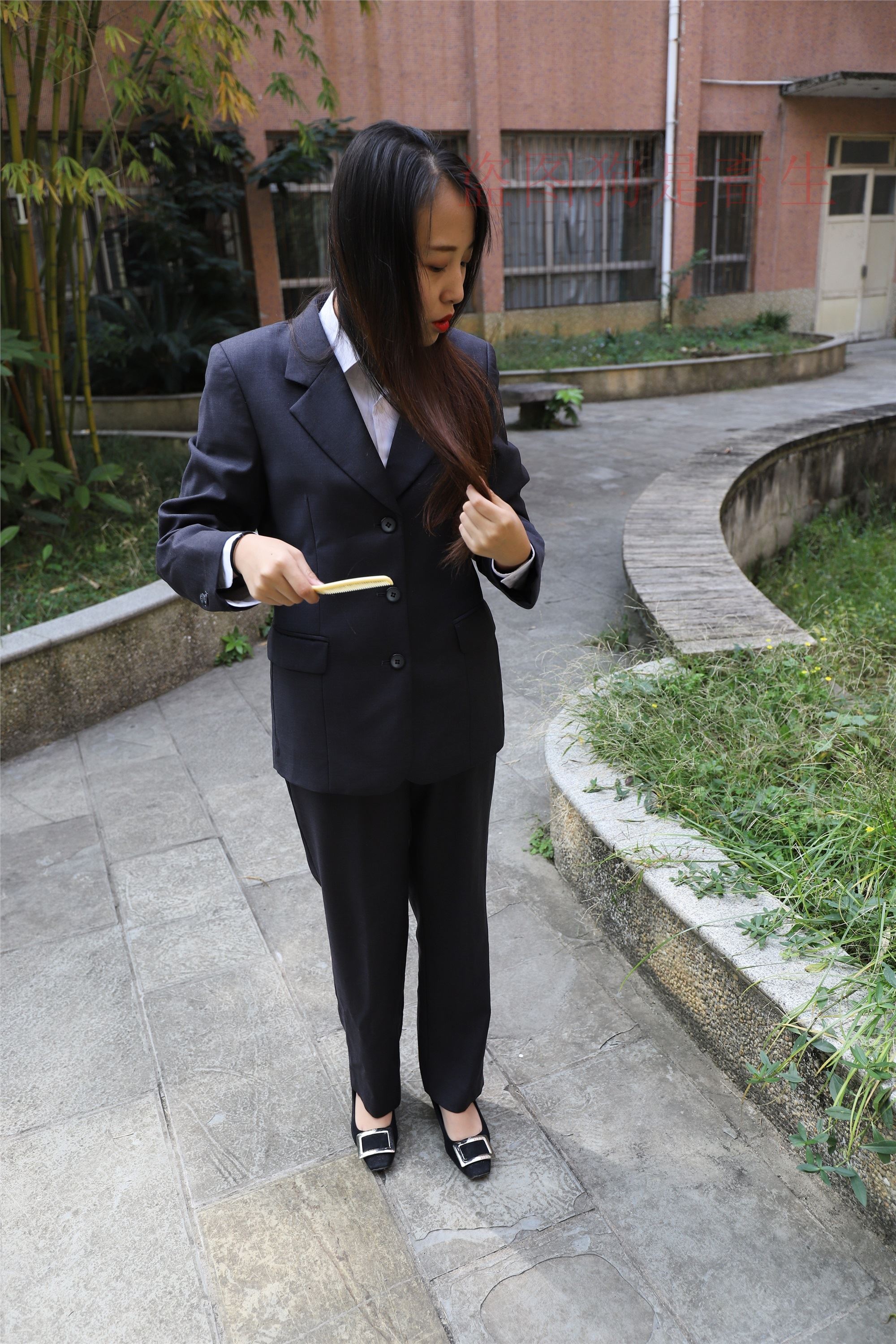 大西瓜美女图片 Z5-1 制服短si 435p1