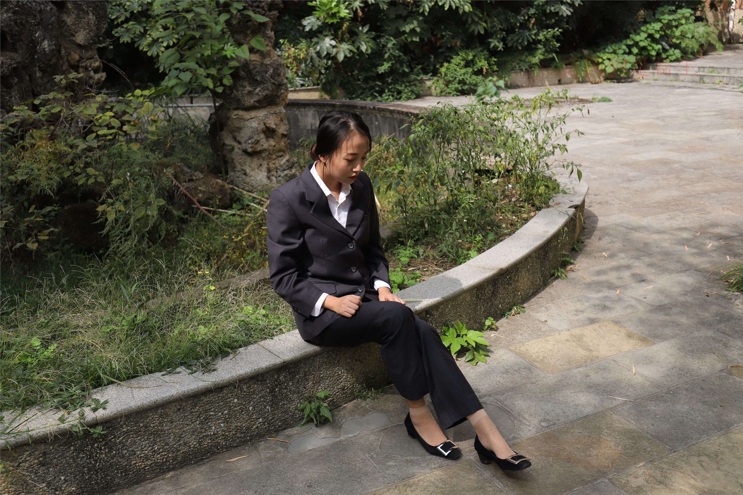 大西瓜美女图片 Z5-1 制服短si 435p1