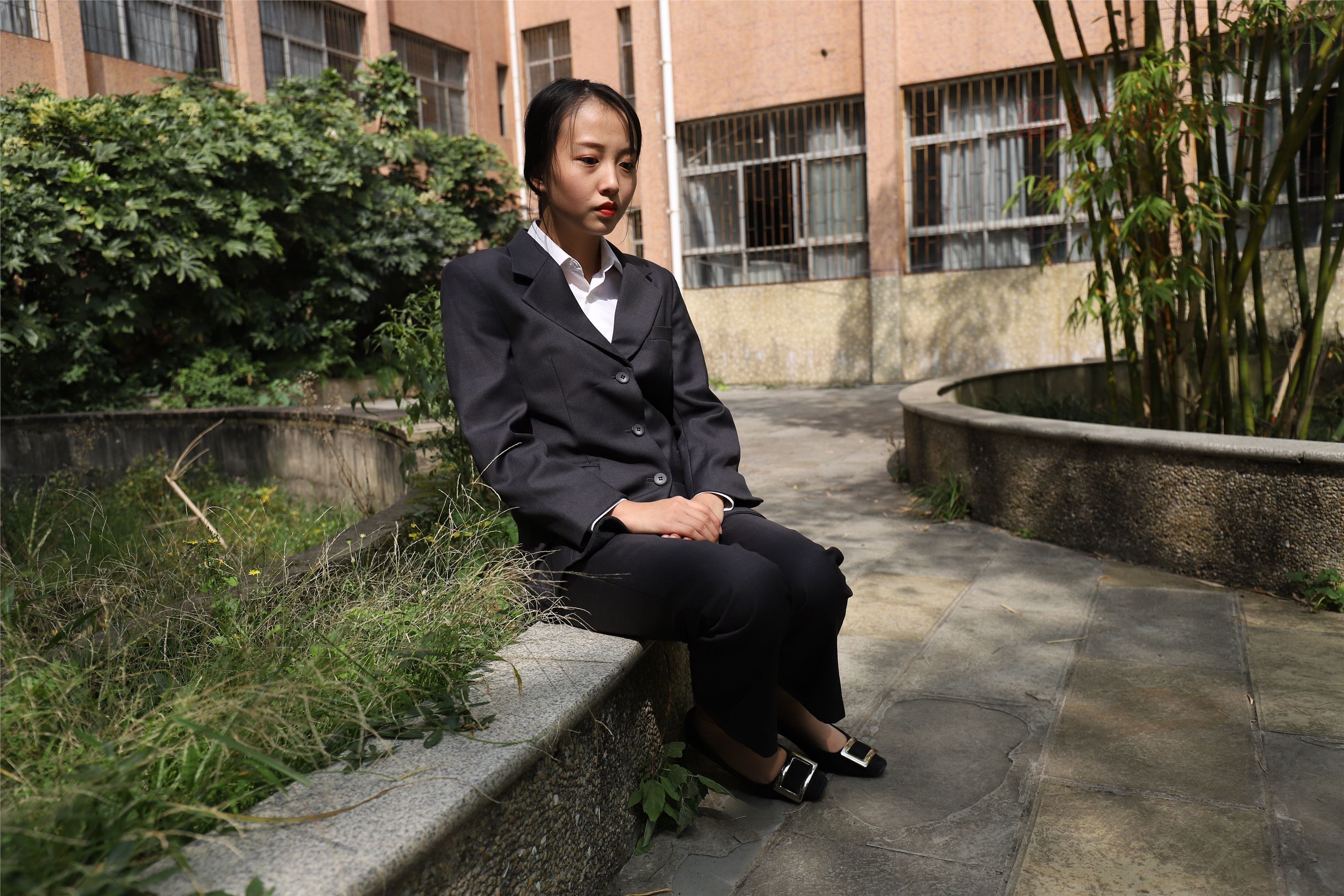 大西瓜美女图片 Z5-1 制服短si 435p1