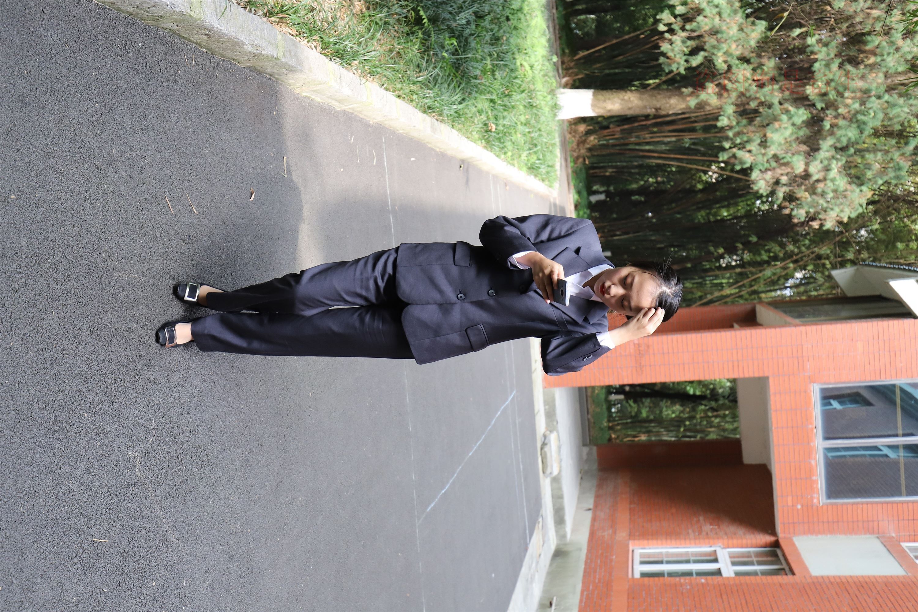 大西瓜美女图片 Z5-1 制服短si 435p2