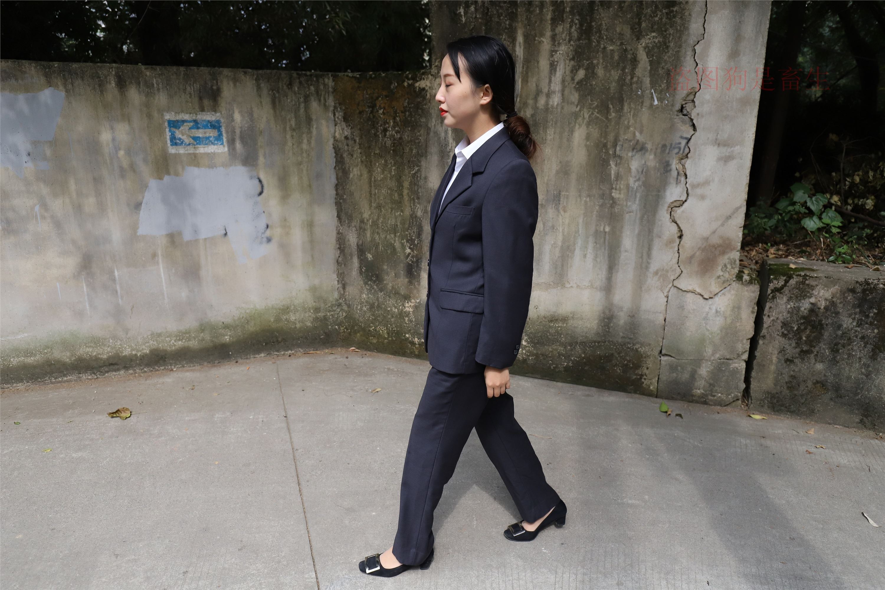 大西瓜美女图片 Z5-1 制服短si 435p2