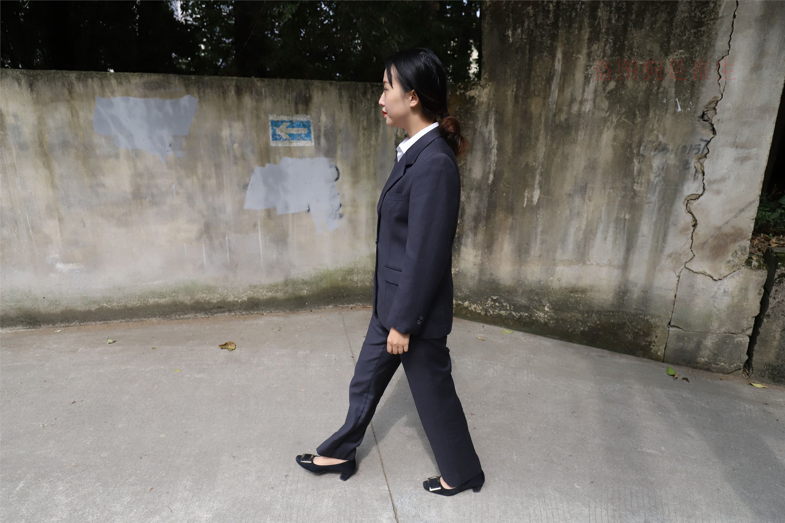 大西瓜美女图片 Z5-1 制服短si 435p2