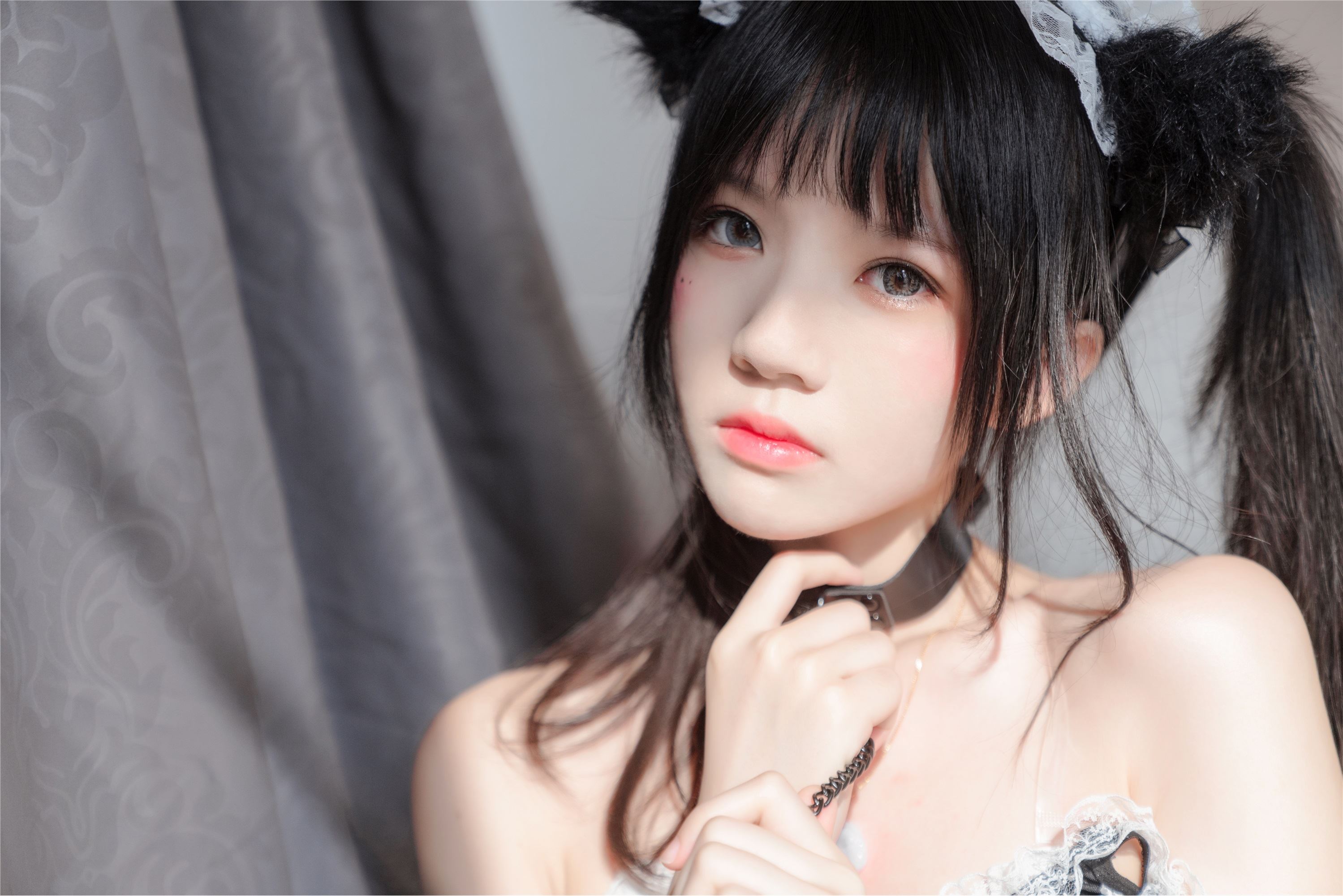 桜桃喵系列写真Vol.029 – 黑猫妹抖