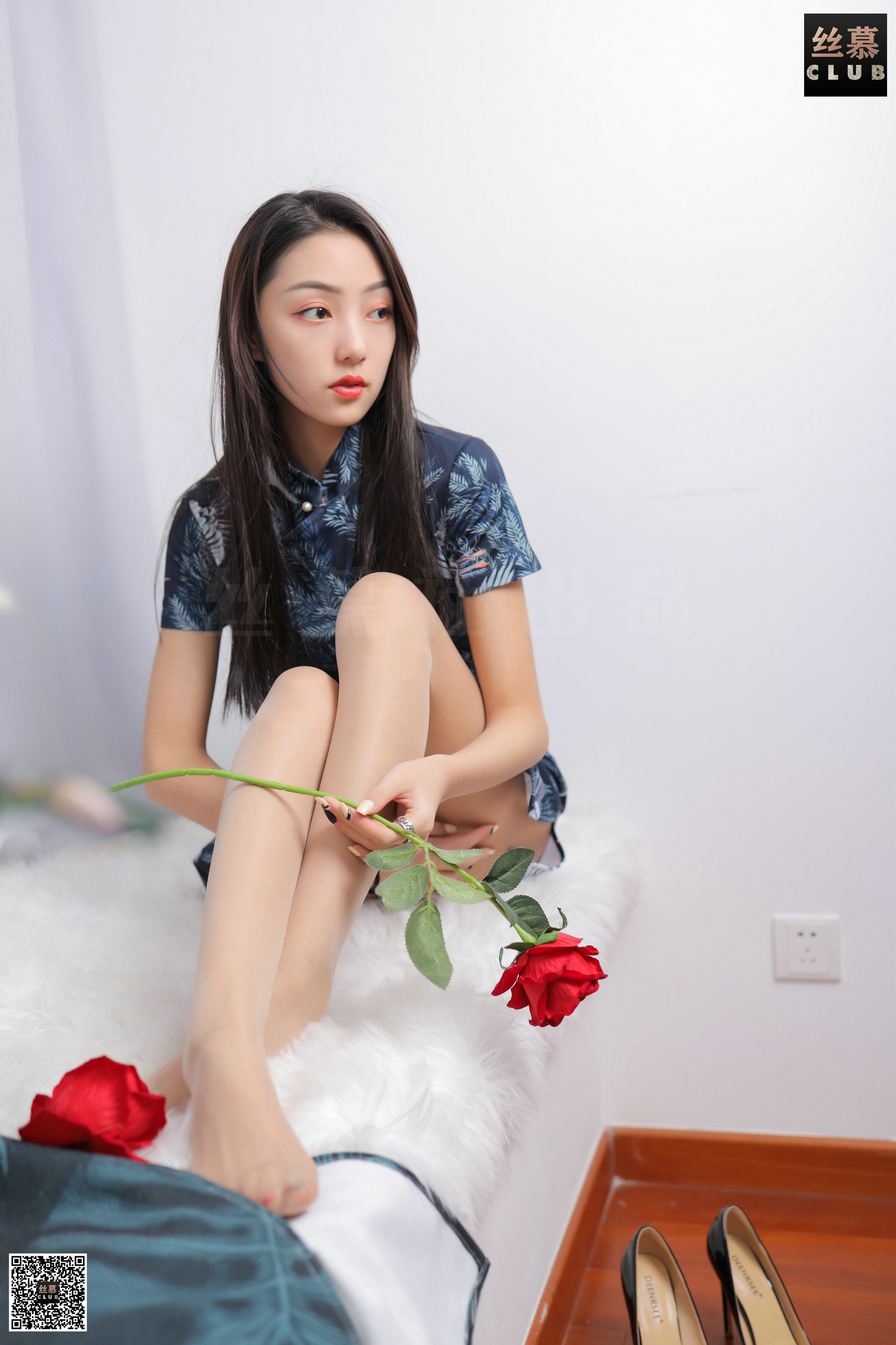 丝慕写真 SM108 诗晴 – 青色烟雨