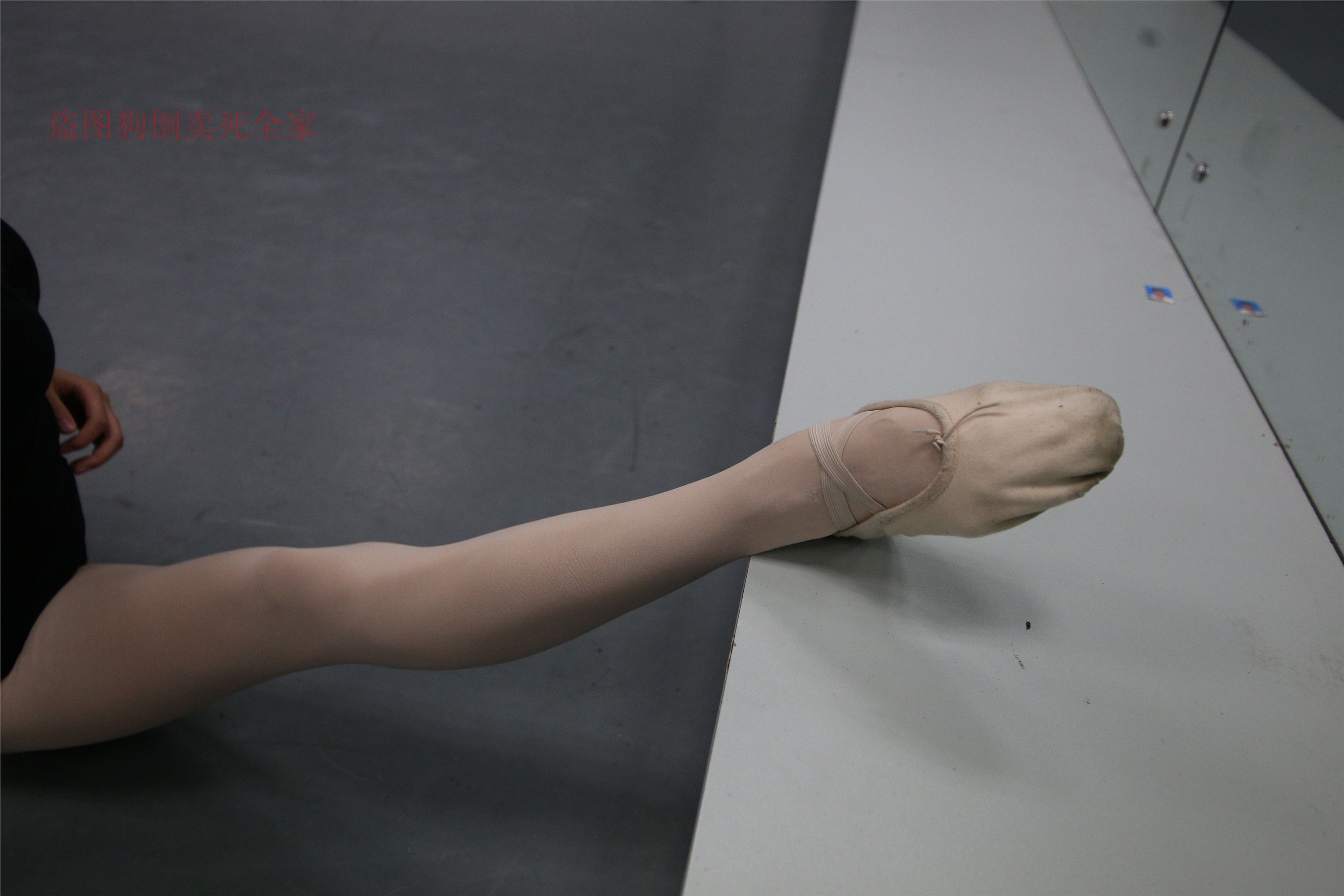 大西瓜美女图片 Z4-5 教室 472P2