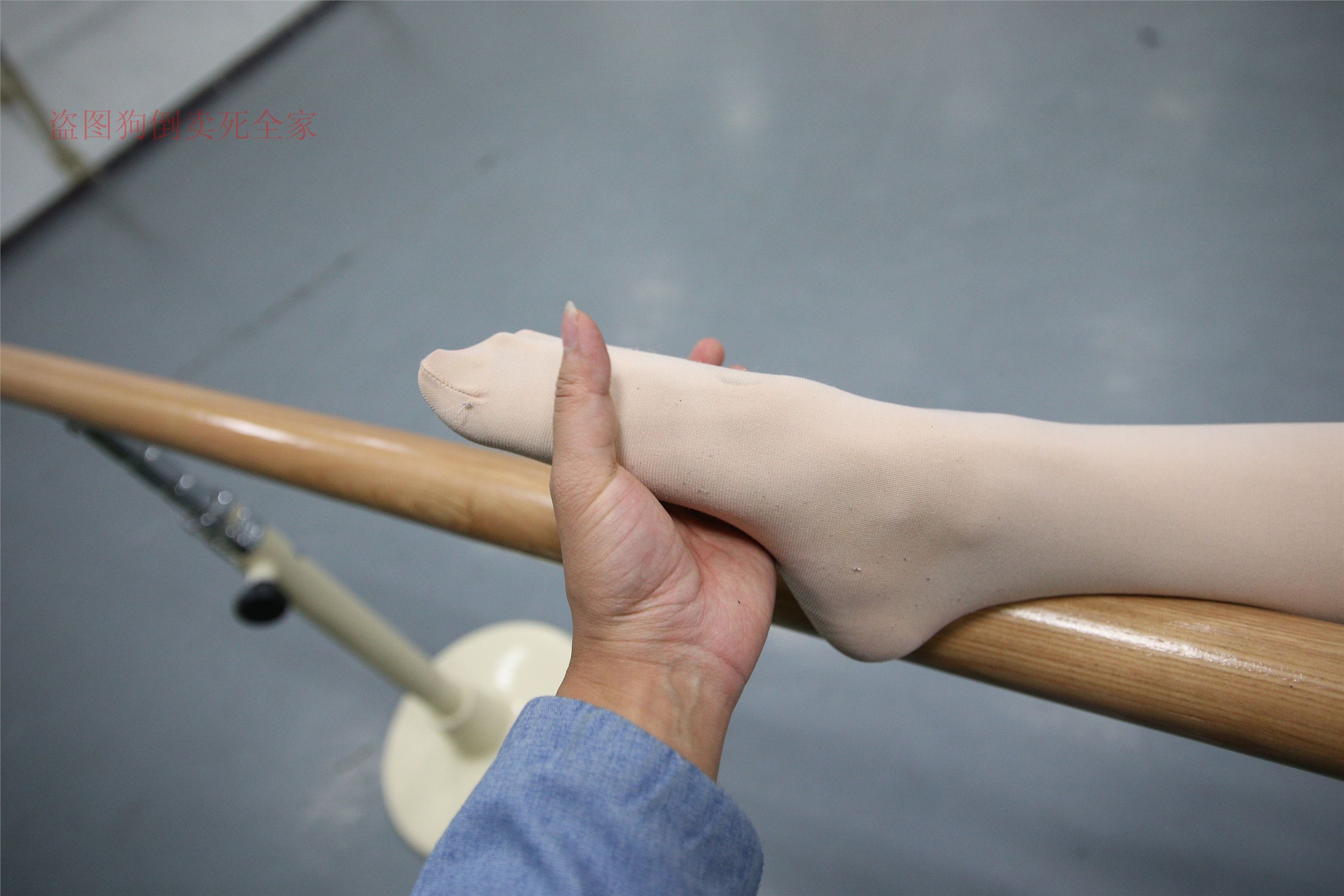 大西瓜美女图片 Z4-5 教室 472P3