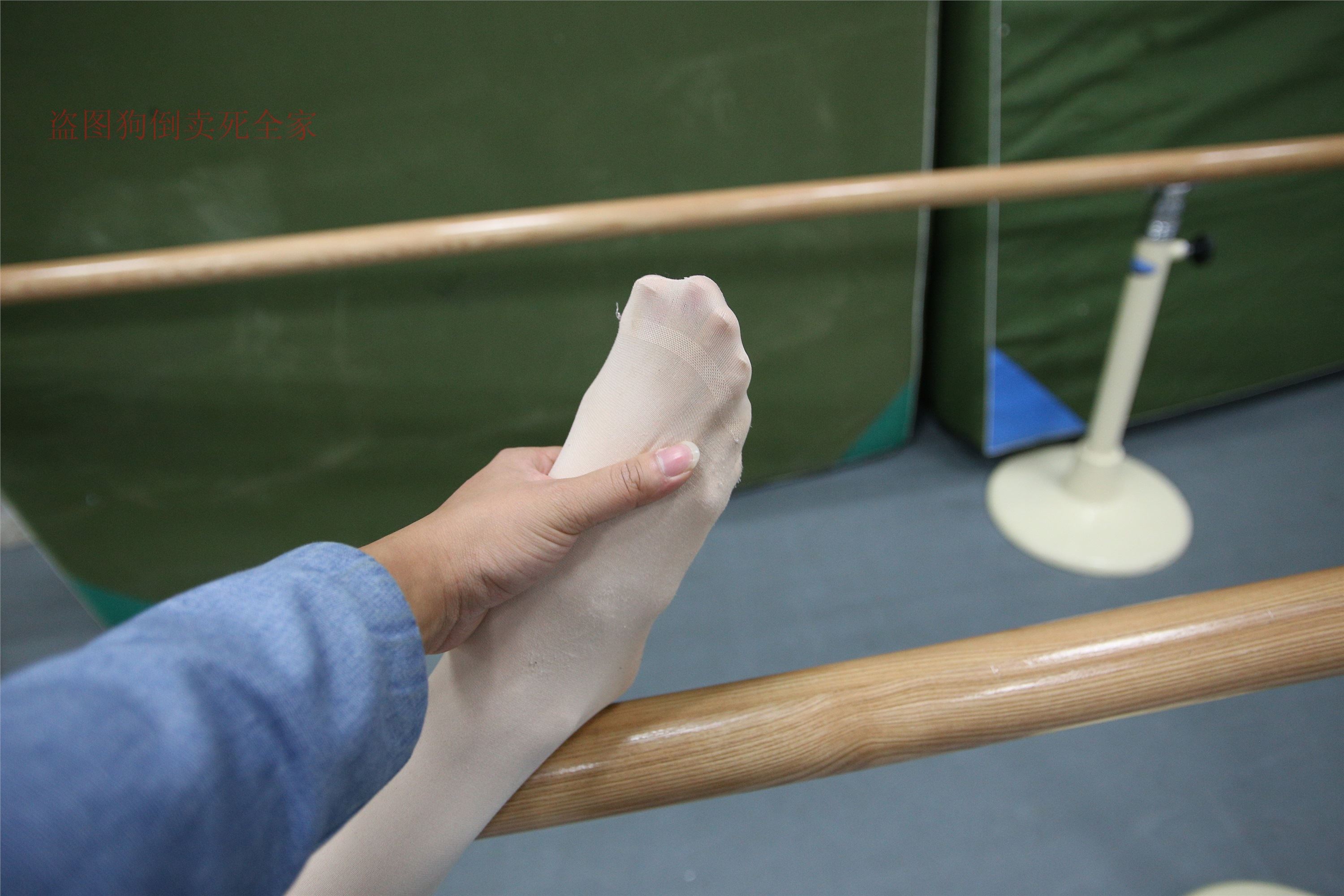 大西瓜美女图片 Z4-5 教室 472P3