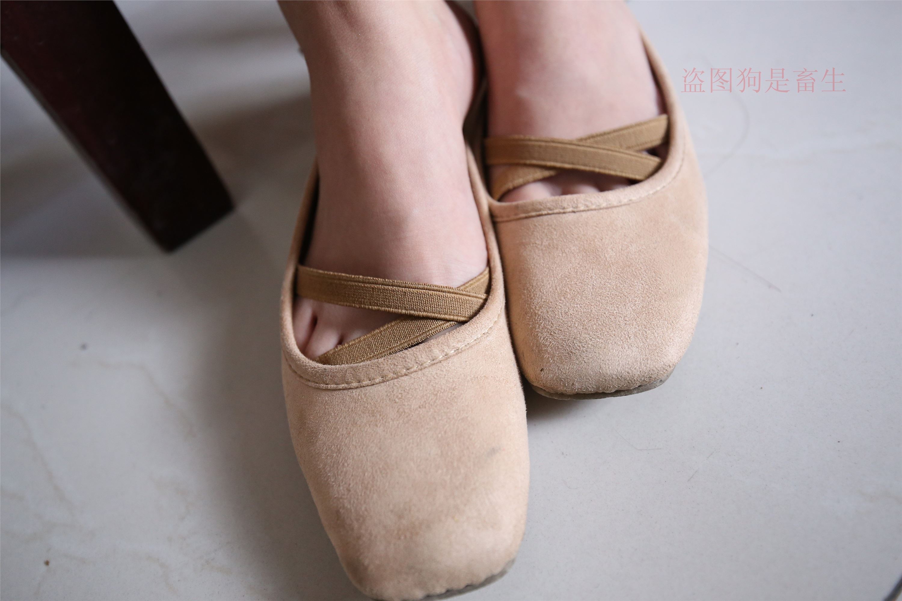 大西瓜美女图片 Z5-4 电梯冰si luo足 316p1