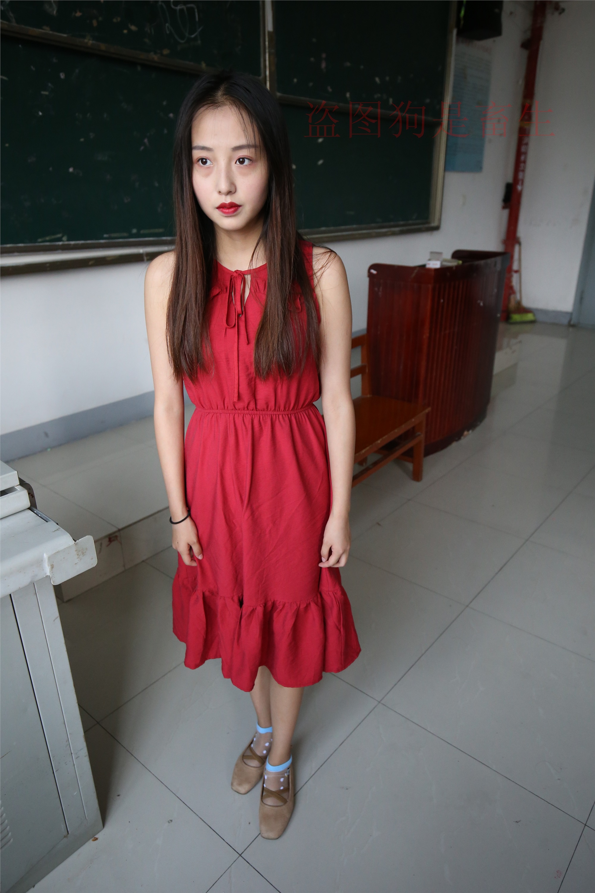 大西瓜美女图片 Z5-4 电梯冰si luo足 316p2