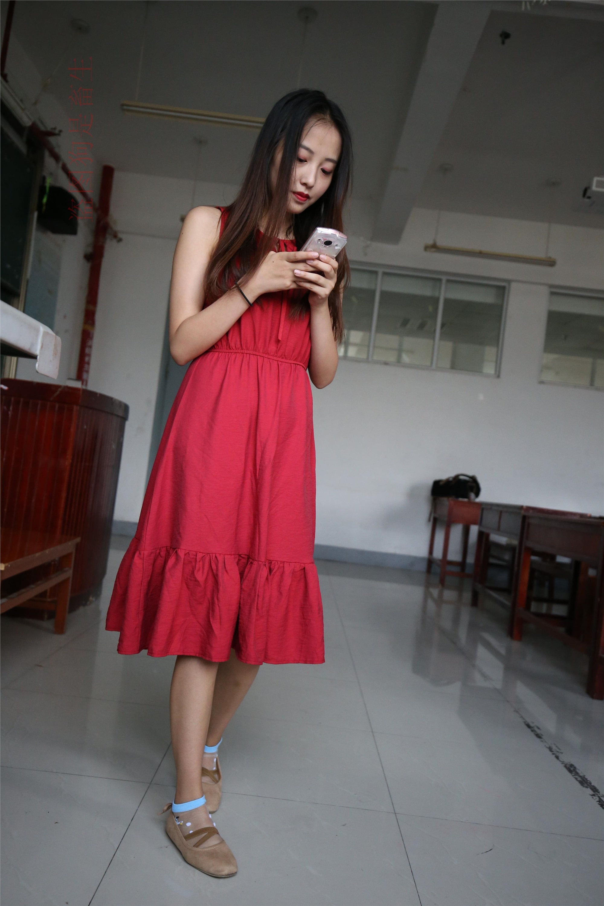 大西瓜美女图片 Z5-4 电梯冰si luo足 316p2