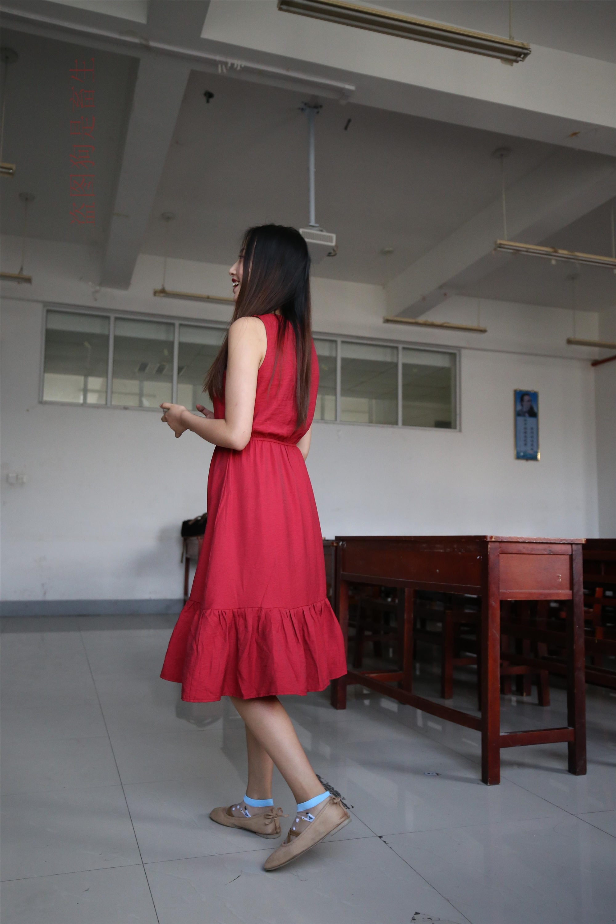 大西瓜美女图片 Z5-4 电梯冰si luo足 316p2