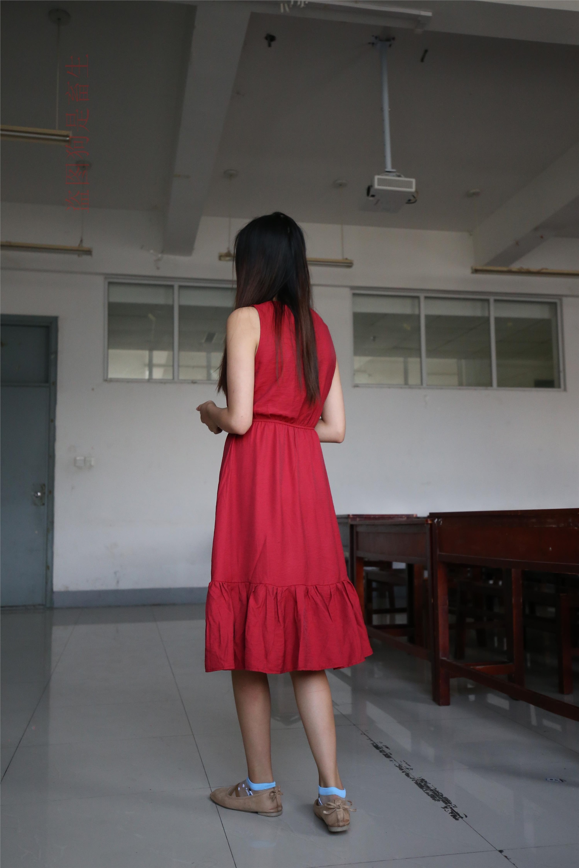 大西瓜美女图片 Z5-4 电梯冰si luo足 316p2