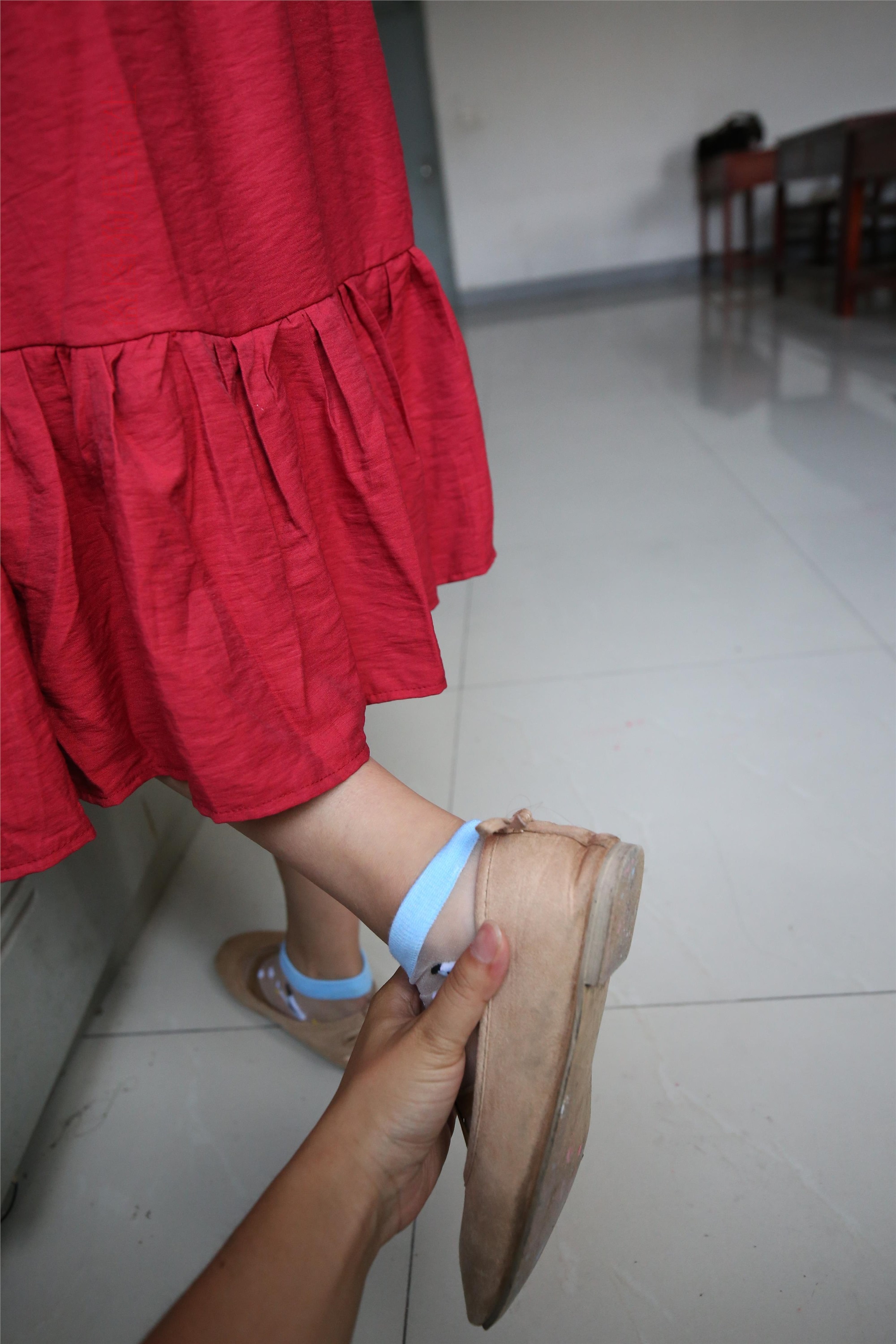 大西瓜美女图片 Z5-4 电梯冰si luo足 316p2