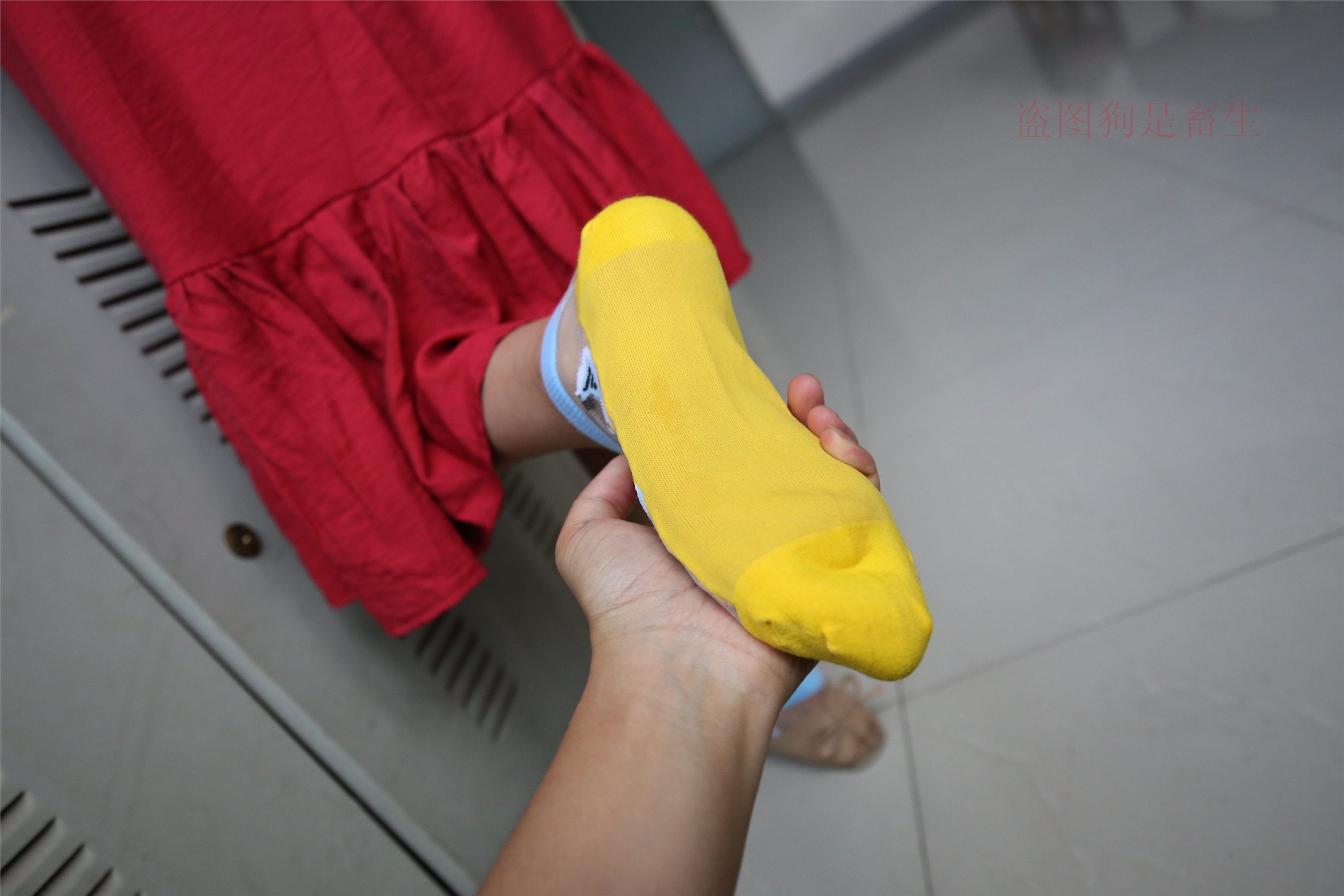 大西瓜美女图片 Z5-4 电梯冰si luo足 316p2