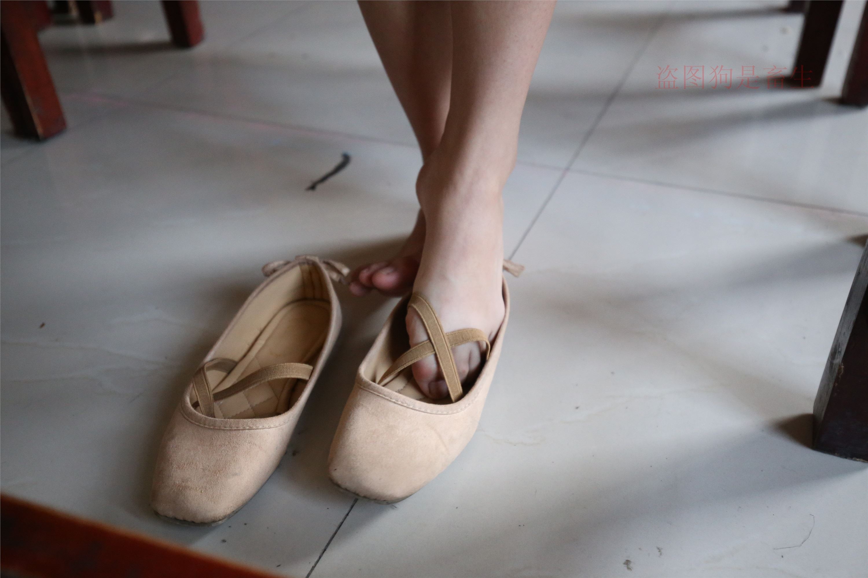 大西瓜美女图片 Z5-4 电梯冰si luo足 316p3