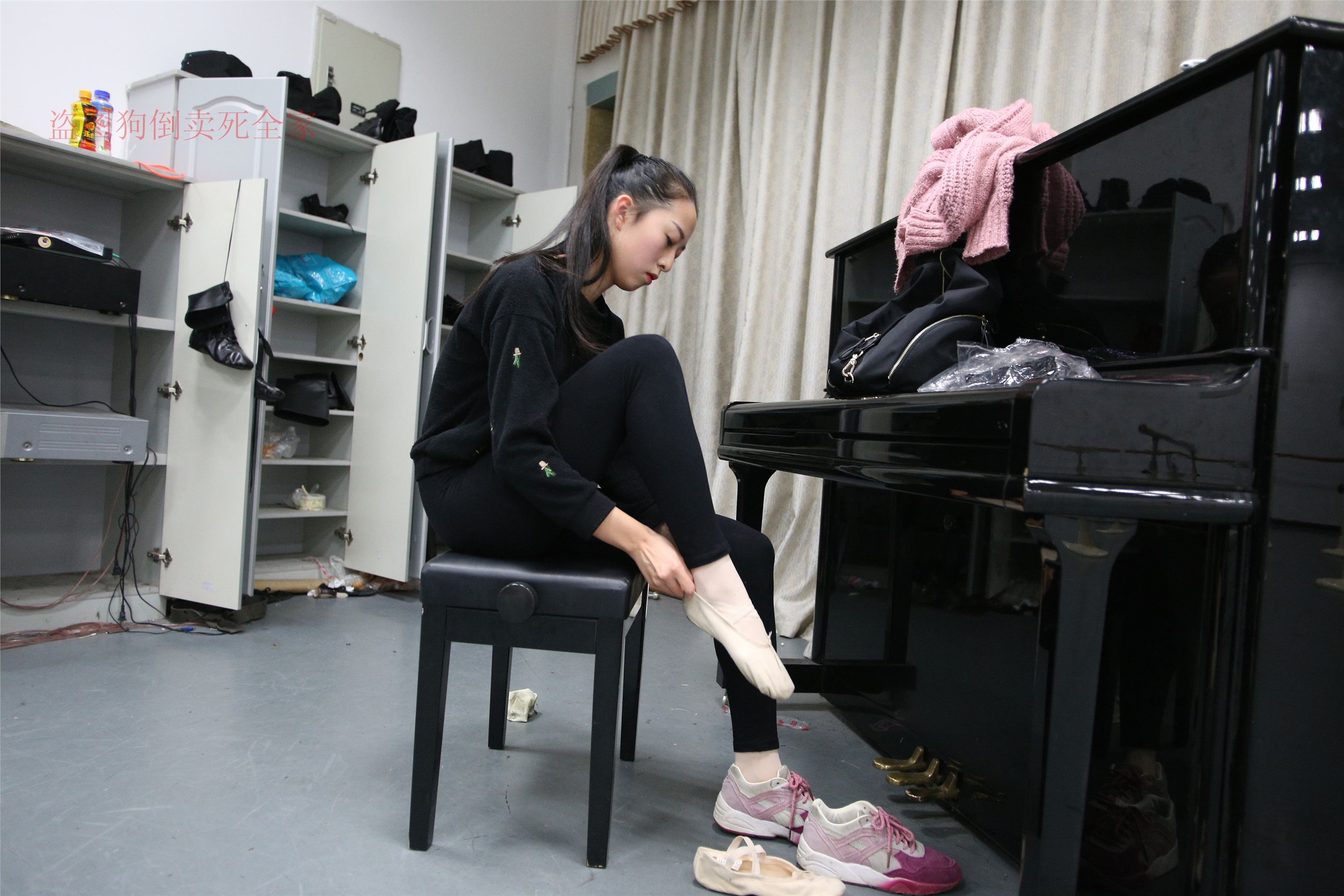 大西瓜美女图片 Z4-5 教室 472P1