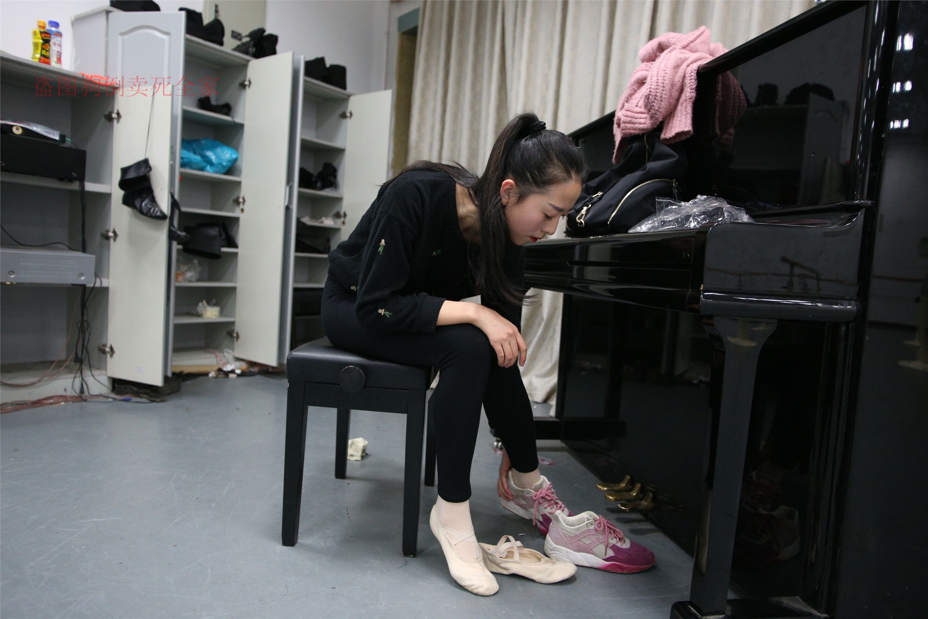 大西瓜美女图片 Z4-5 教室 472P1