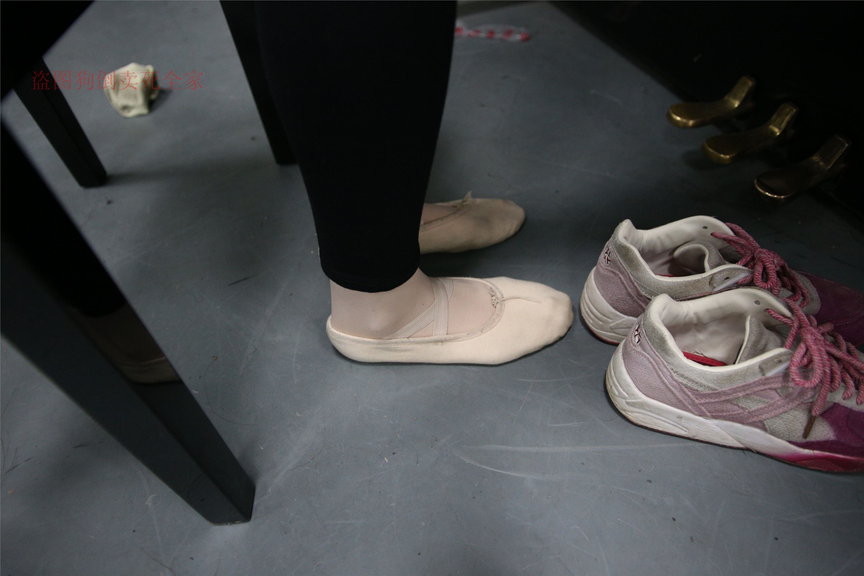 大西瓜美女图片 Z4-5 教室 472P1