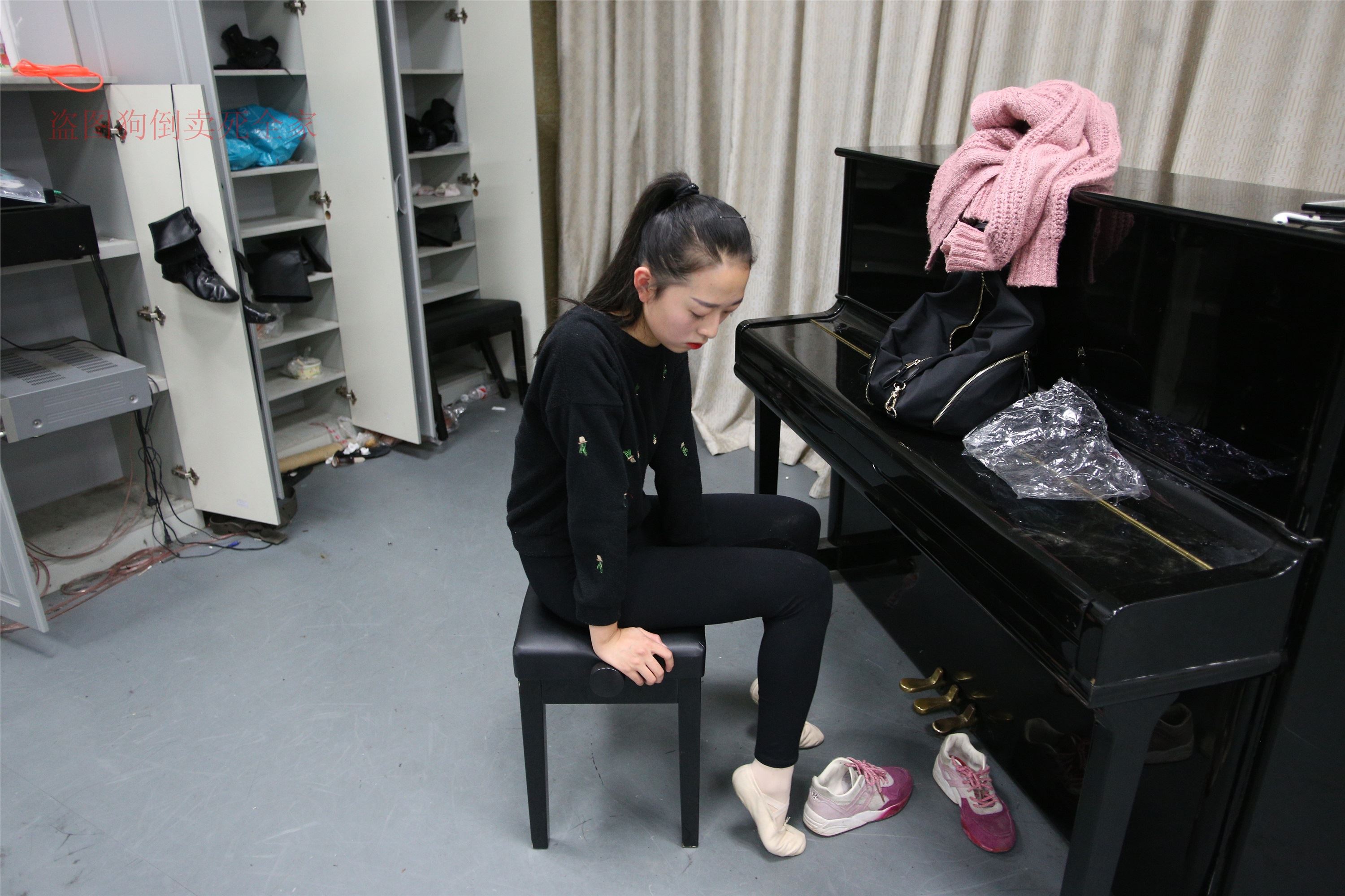 大西瓜美女图片 Z4-5 教室 472P1