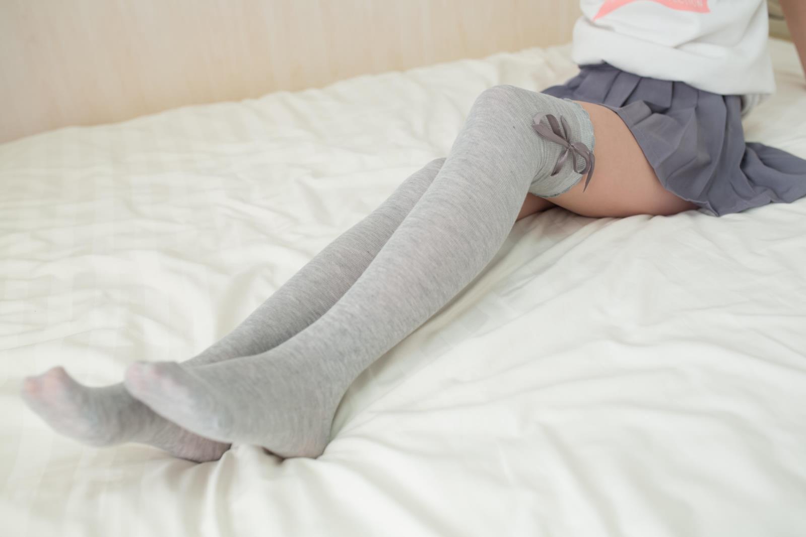 兔玩映画系列 过膝袜~