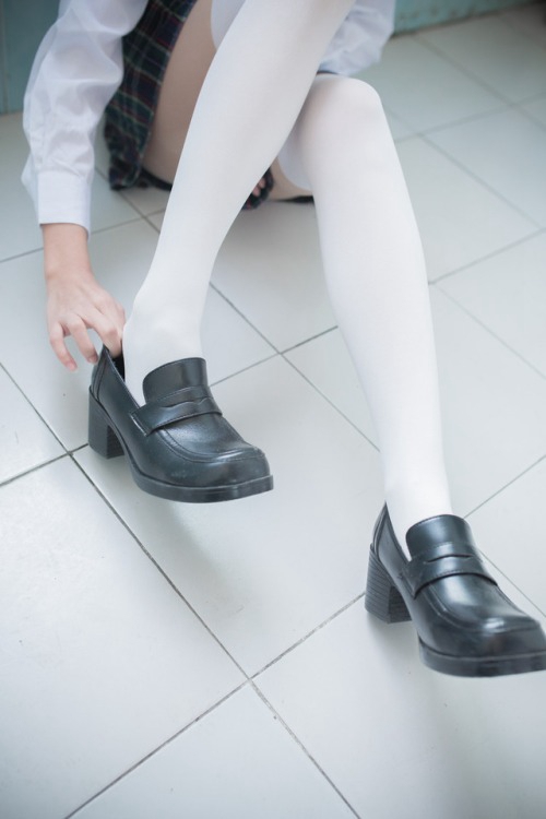 兔玩映画系列 过膝袜~