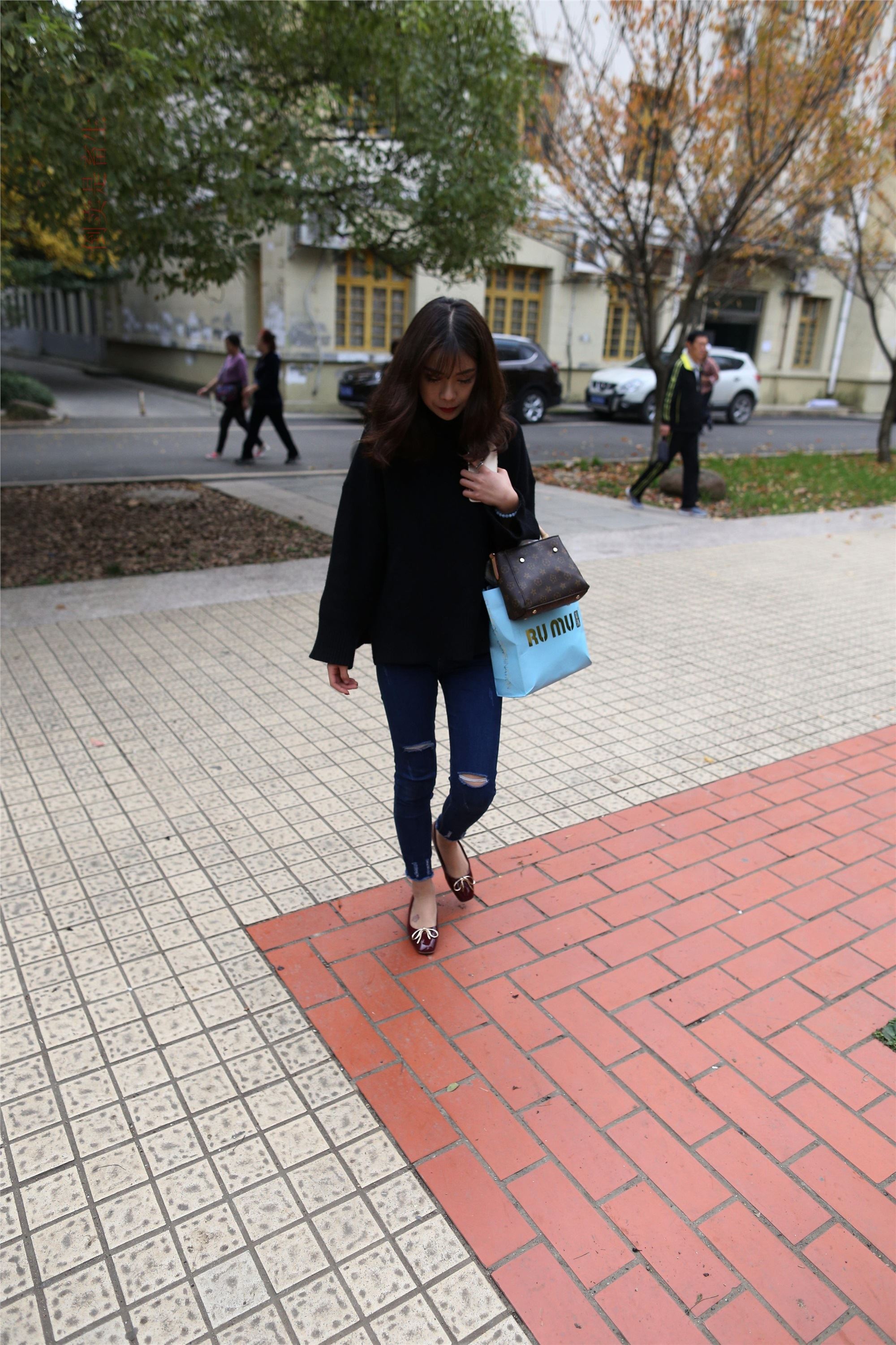 大西瓜美女图片 Z5-5 深牛短丝450P2