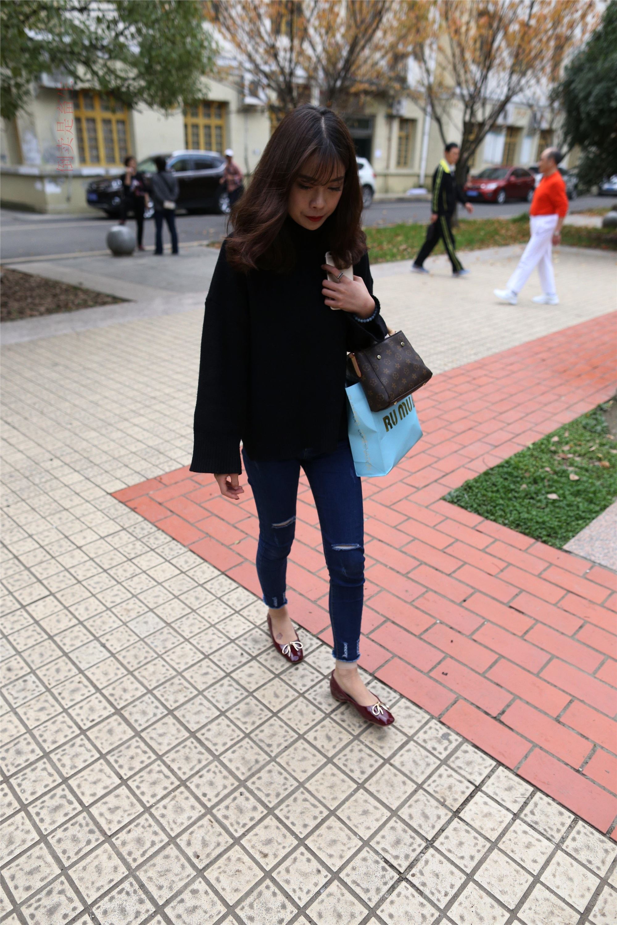 大西瓜美女图片 Z5-5 深牛短丝450P2